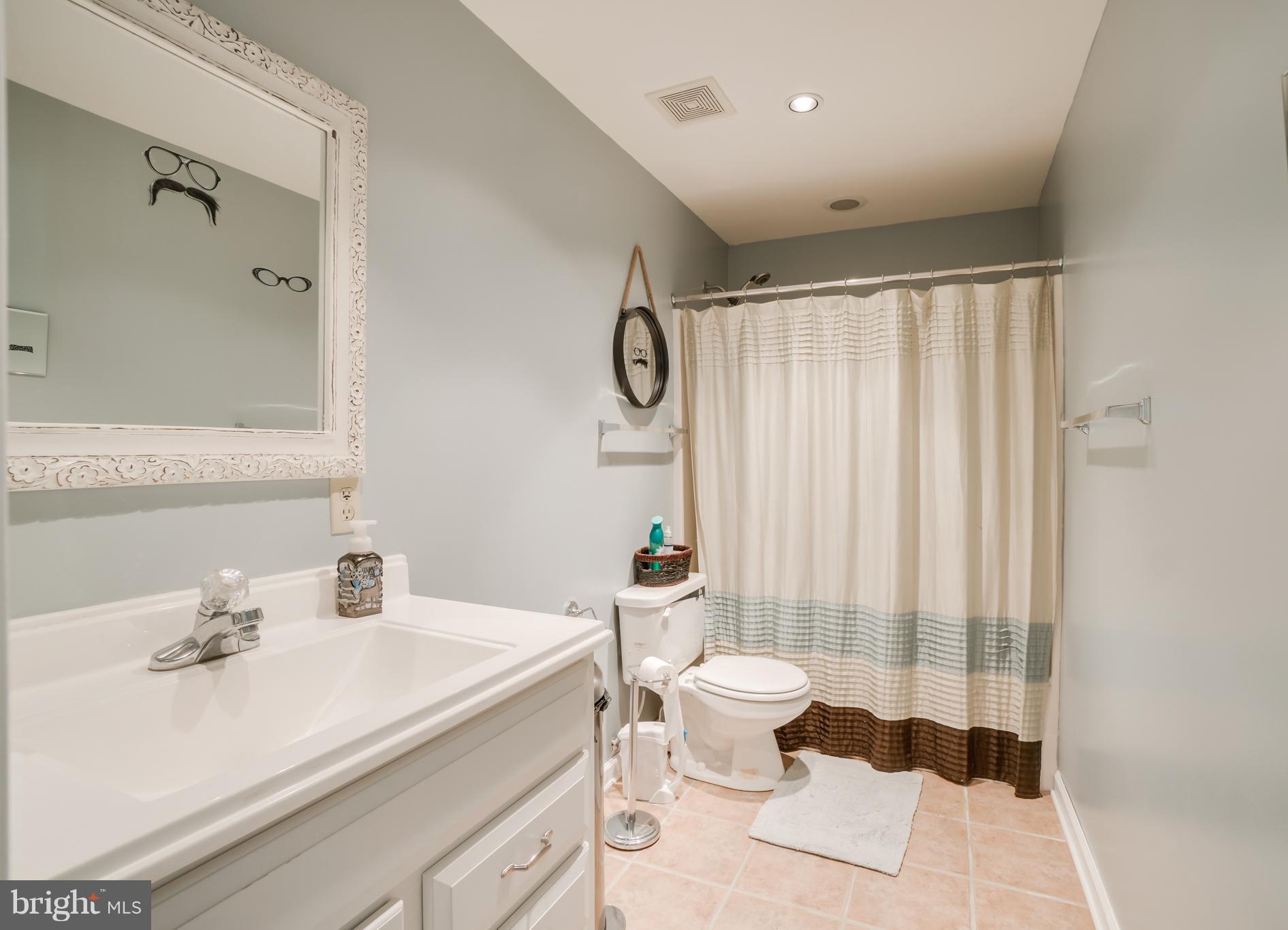 SHEPHERDS GREEN - Residential