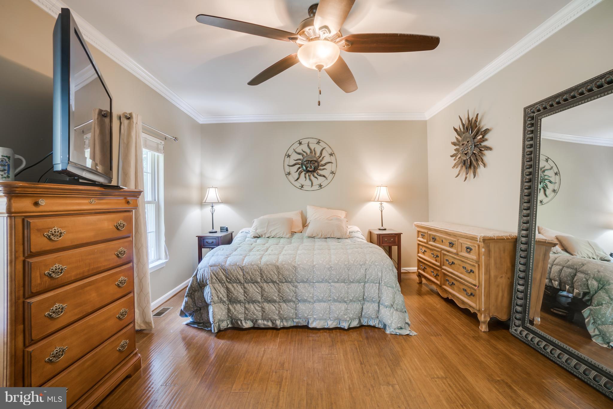 SHEPHERDS GREEN - Residential