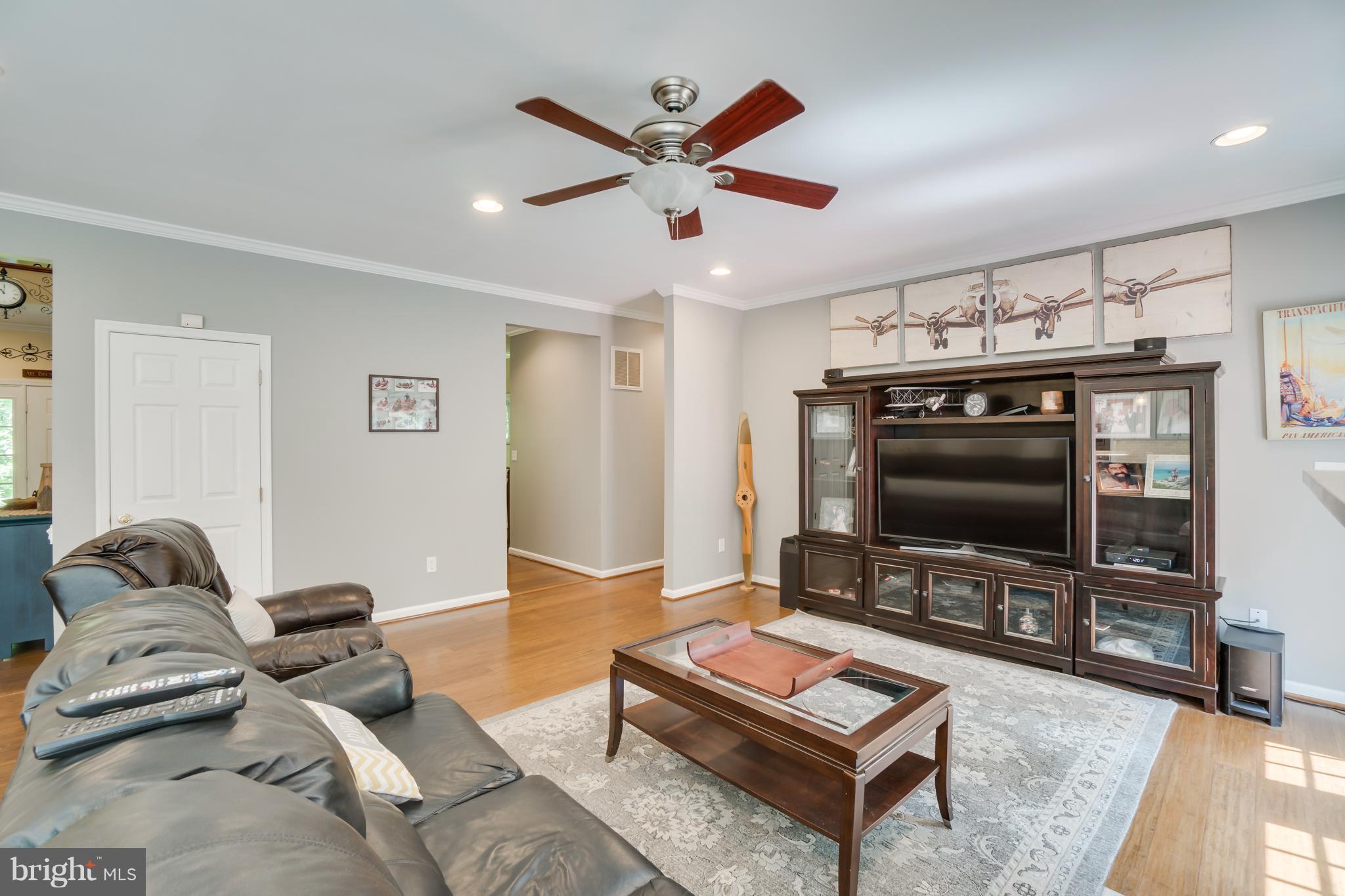 SHEPHERDS GREEN - Residential