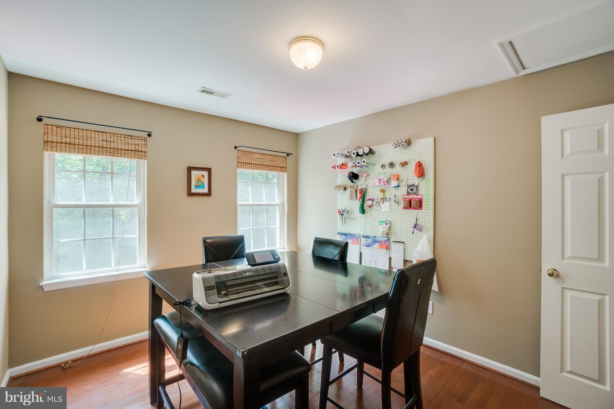 SHEPHERDS GREEN - Residential