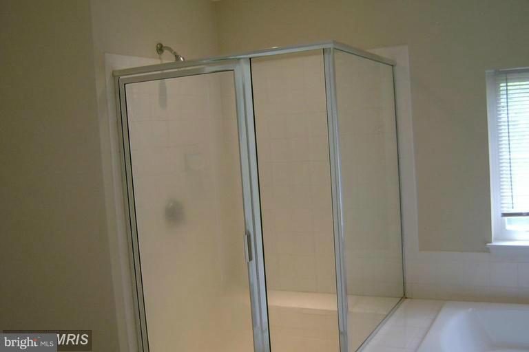 DAHLIA PARK OF WILDEWOOD - Residential Lease