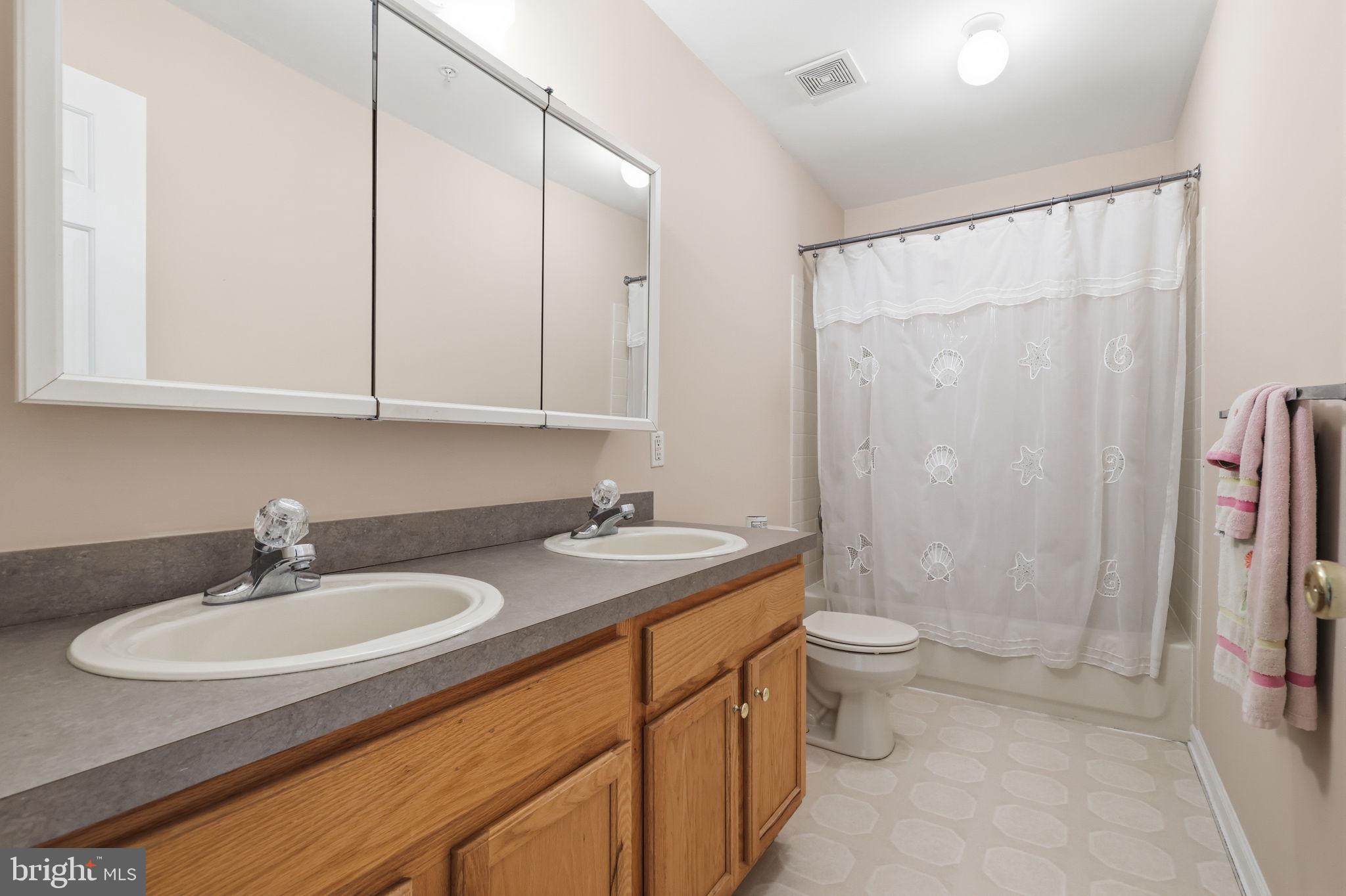 BRADFORD GREENE - Residential