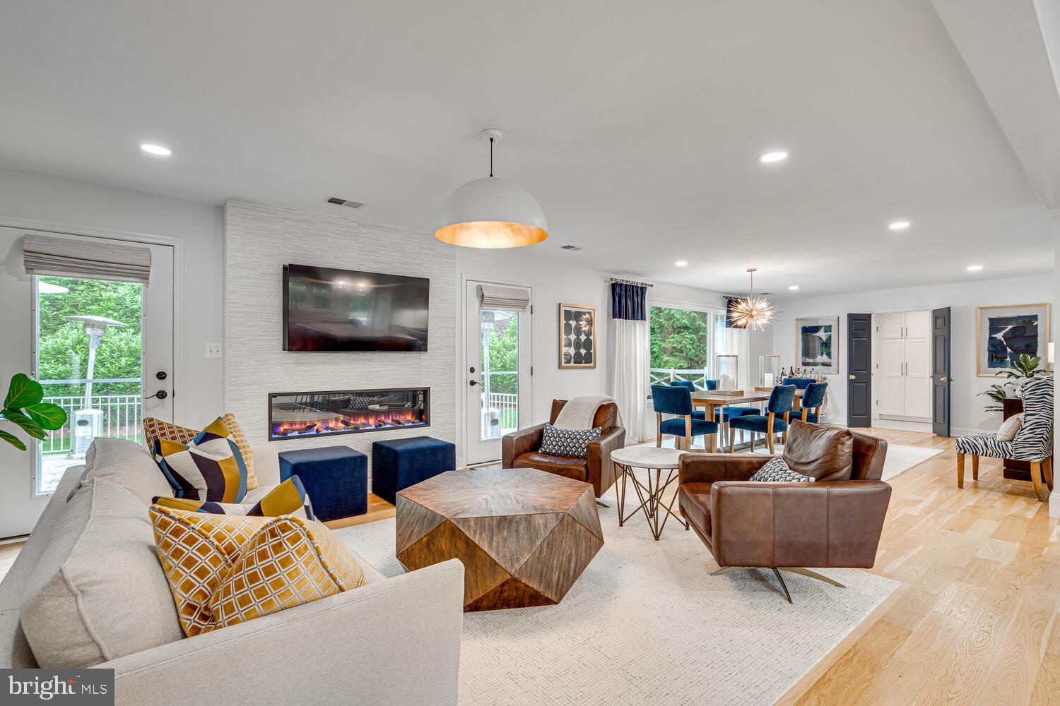 CLARKS CROSSING - Residential