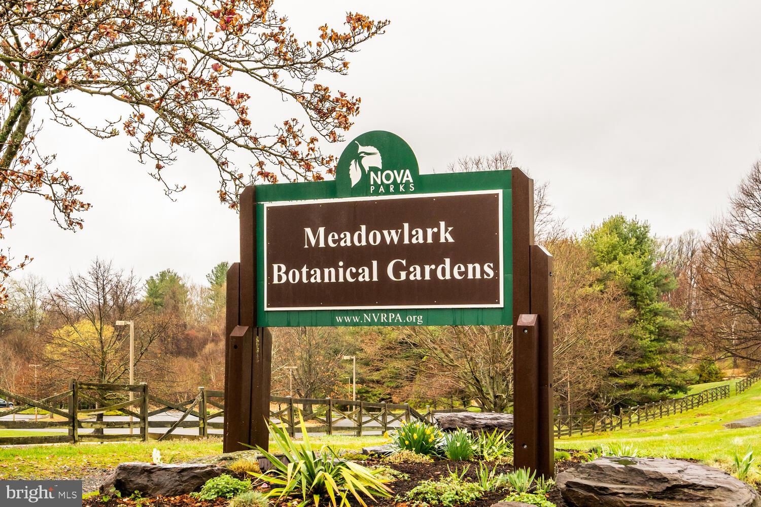 CLARKS CROSSING - Residential