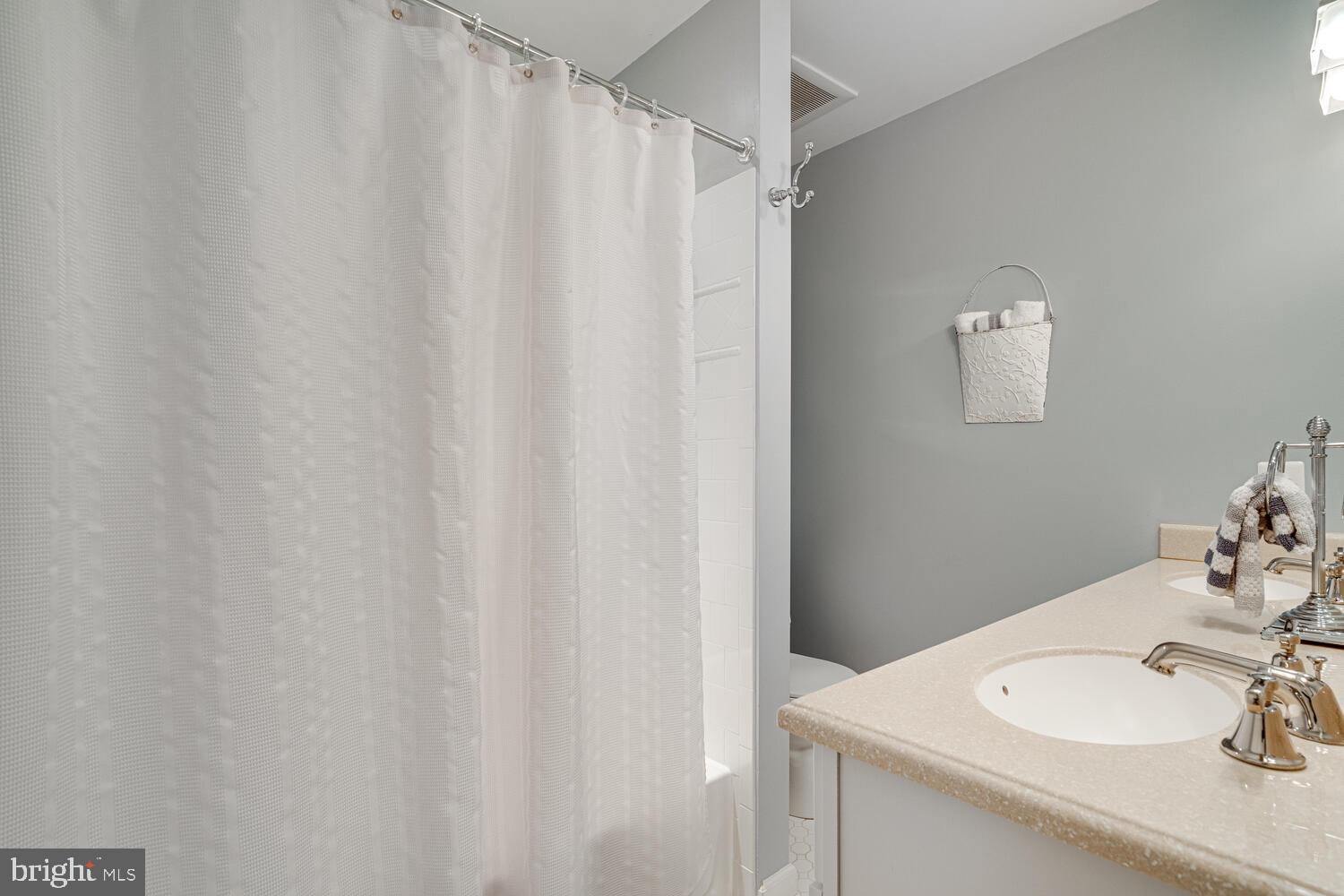 CLARKS CROSSING - Residential