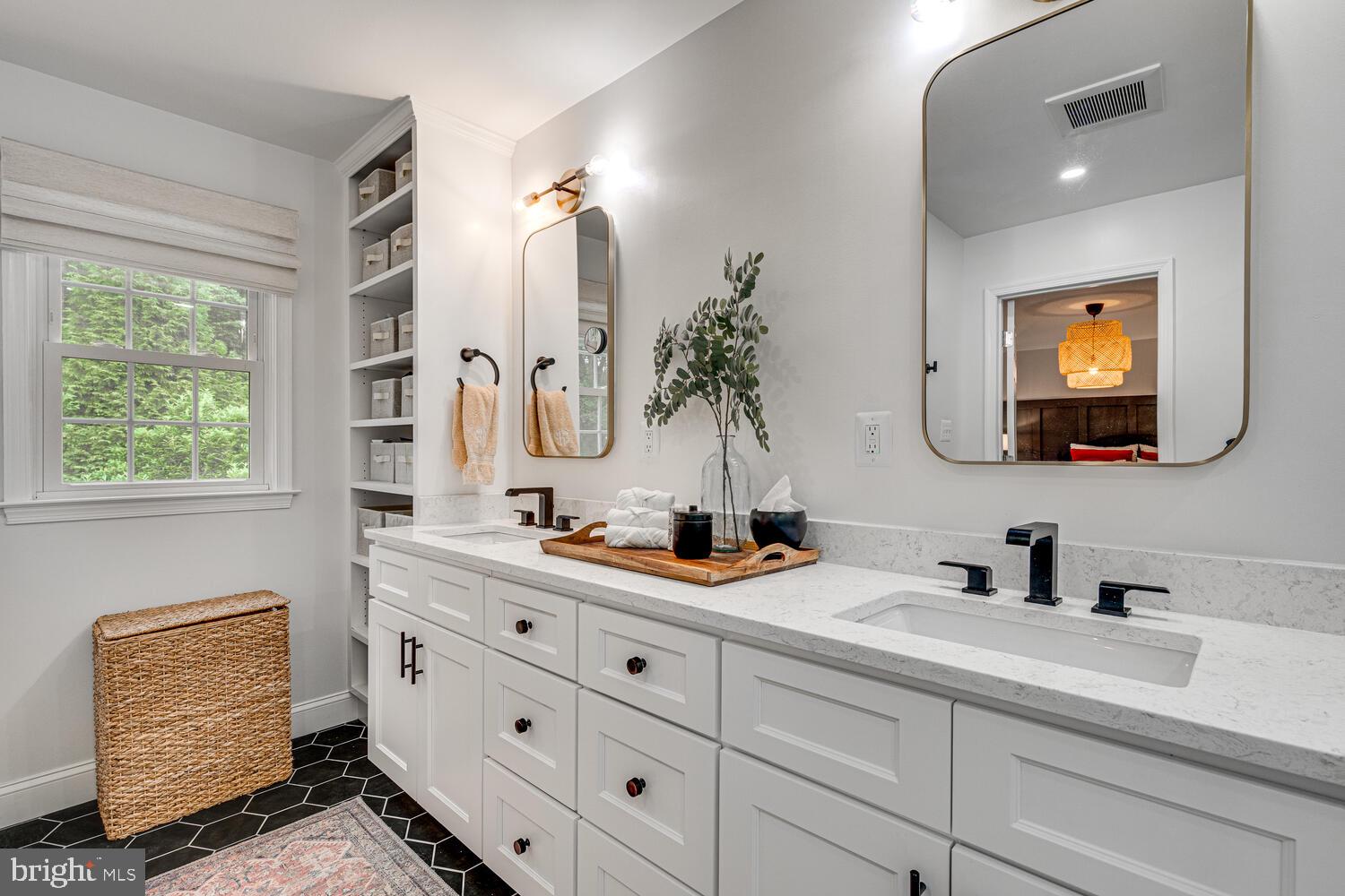 CLARKS CROSSING - Residential