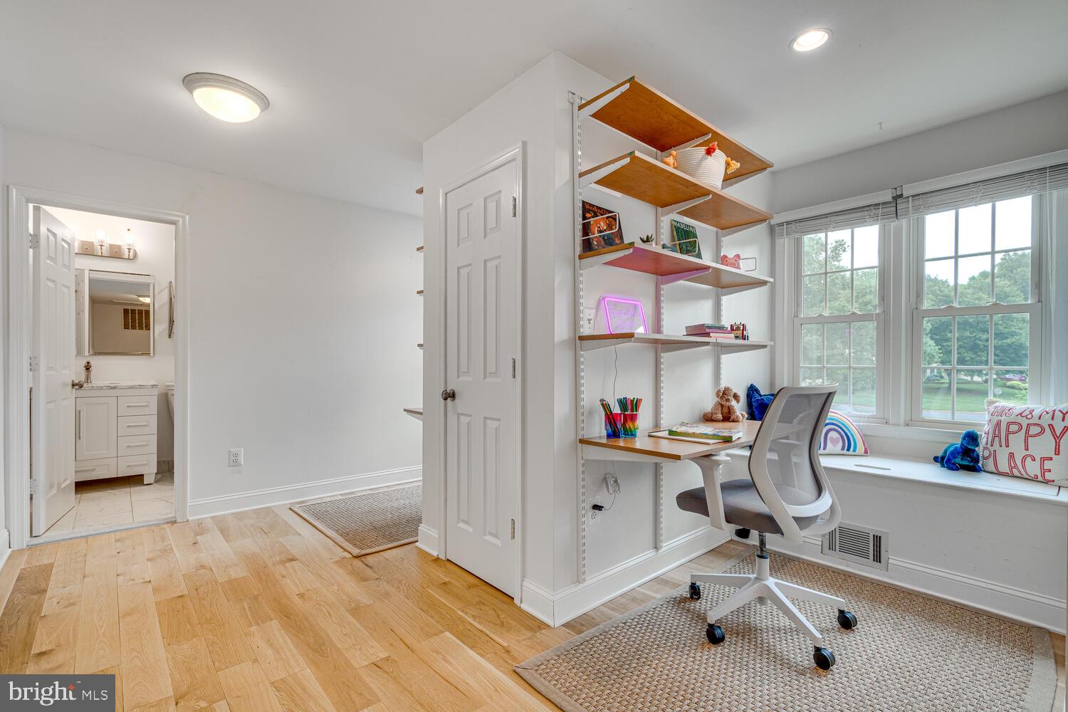 CLARKS CROSSING - Residential