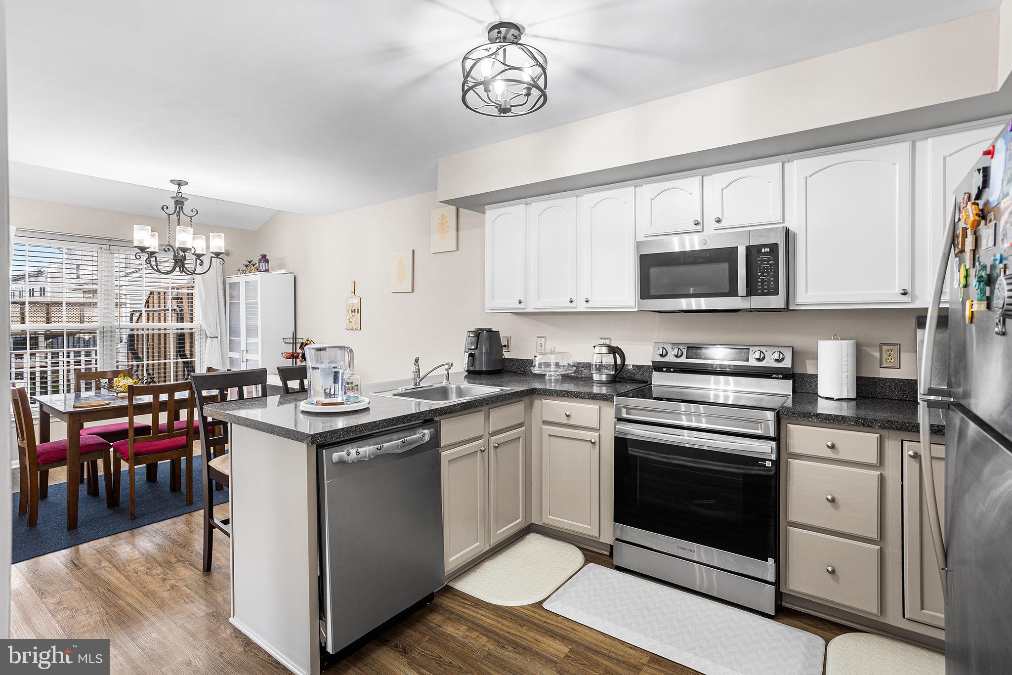 PENNSBURG - Residential