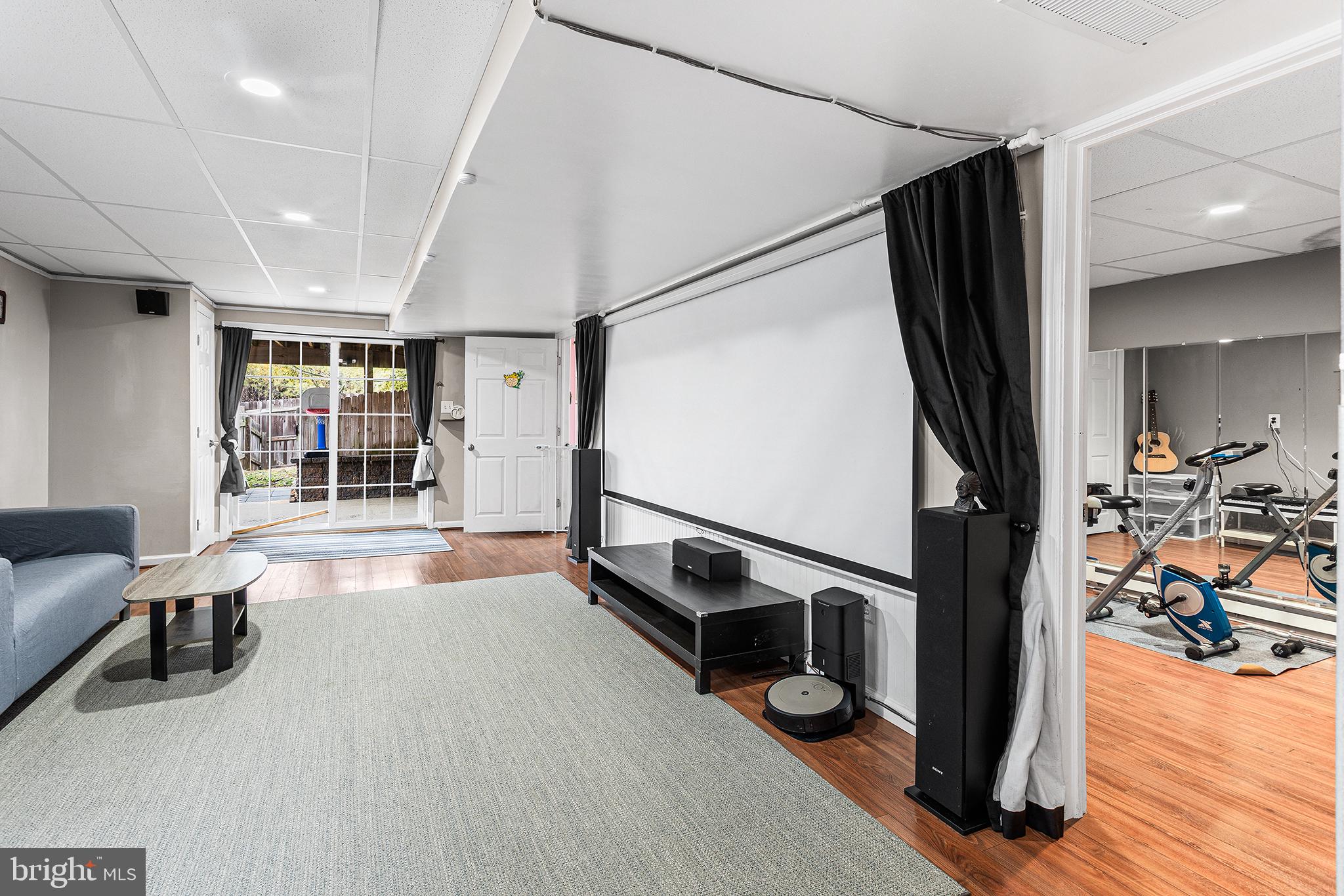 PENNSBURG - Residential