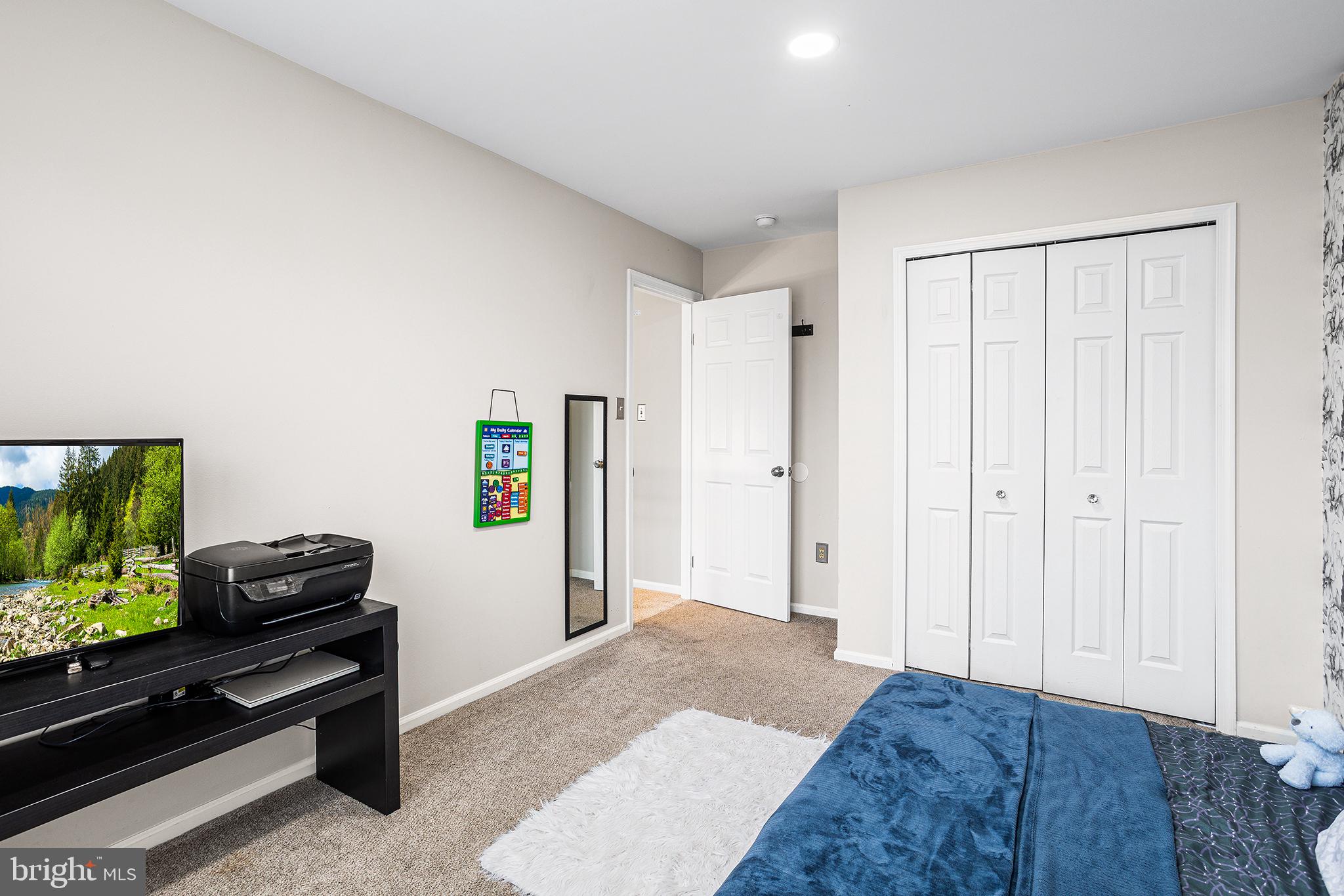 PENNSBURG - Residential