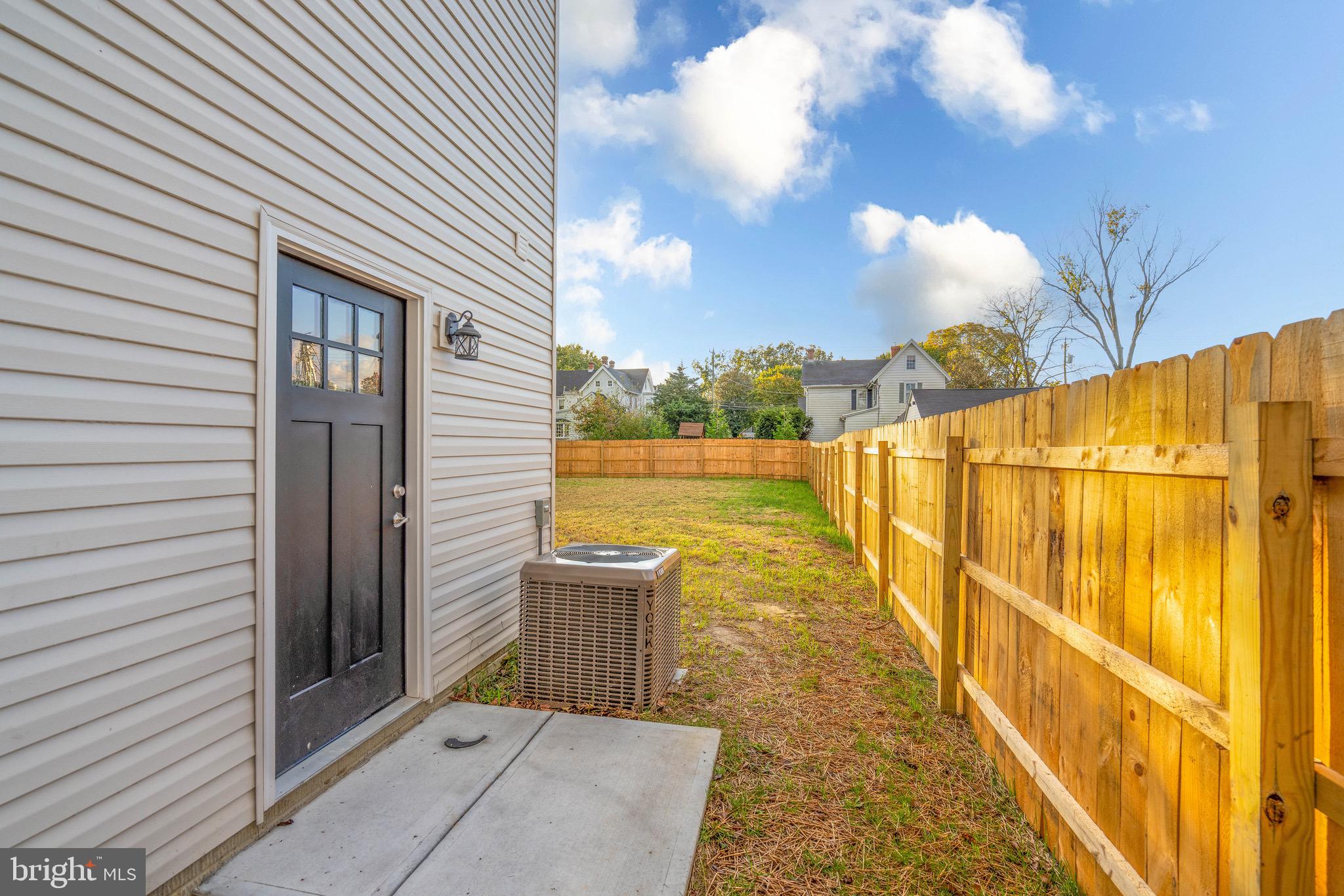 TOWNSEND - Residential