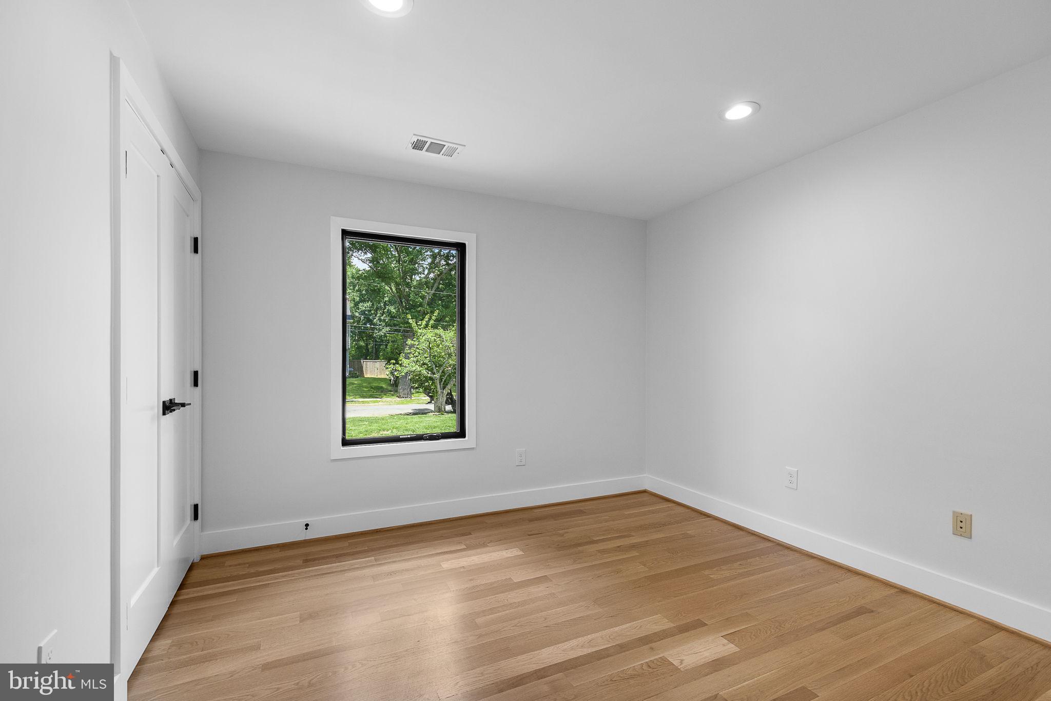 BALLANTRAE - Residential