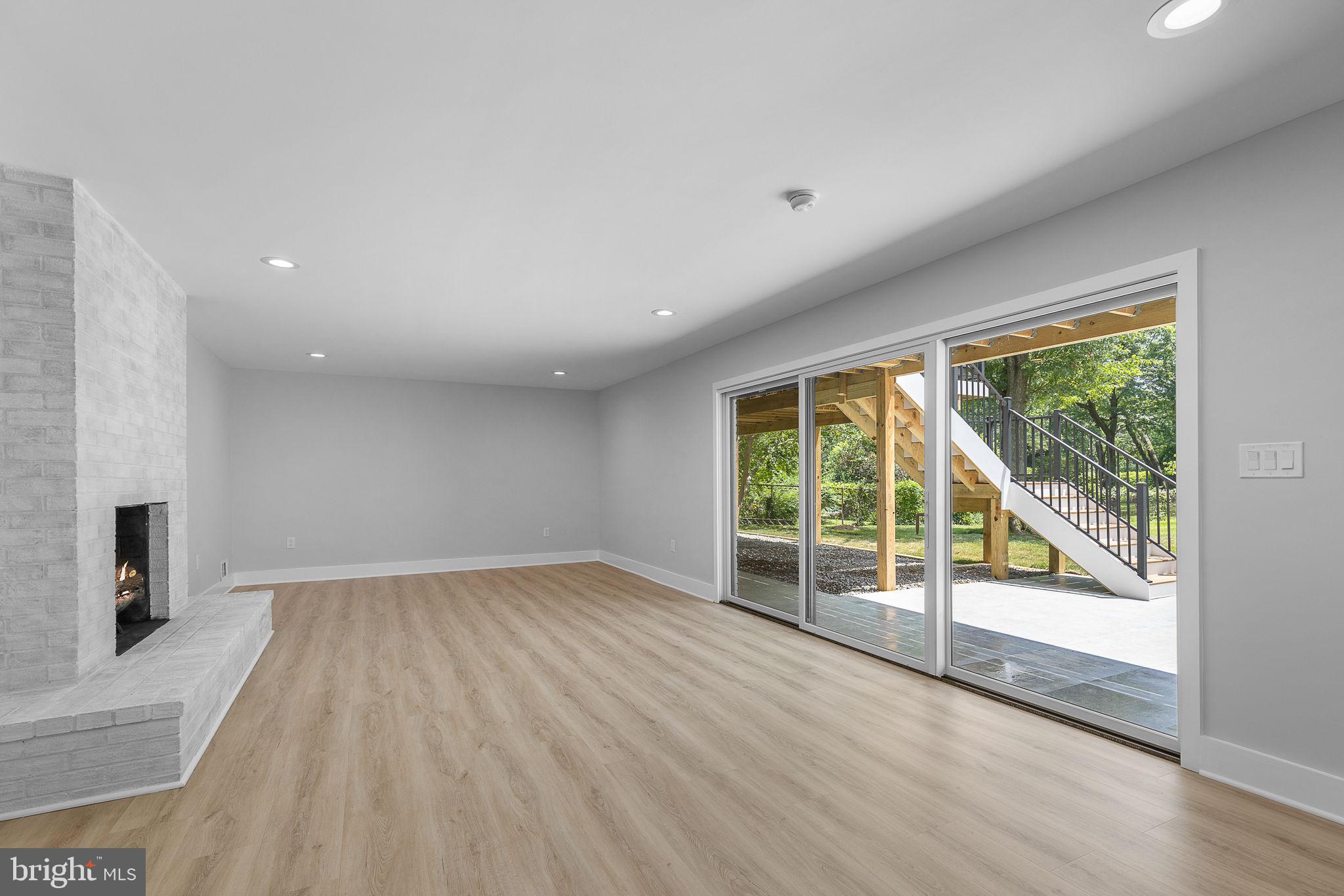 BALLANTRAE - Residential