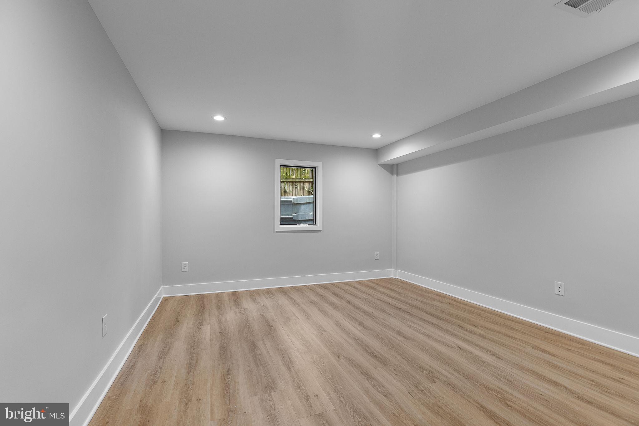 BALLANTRAE - Residential