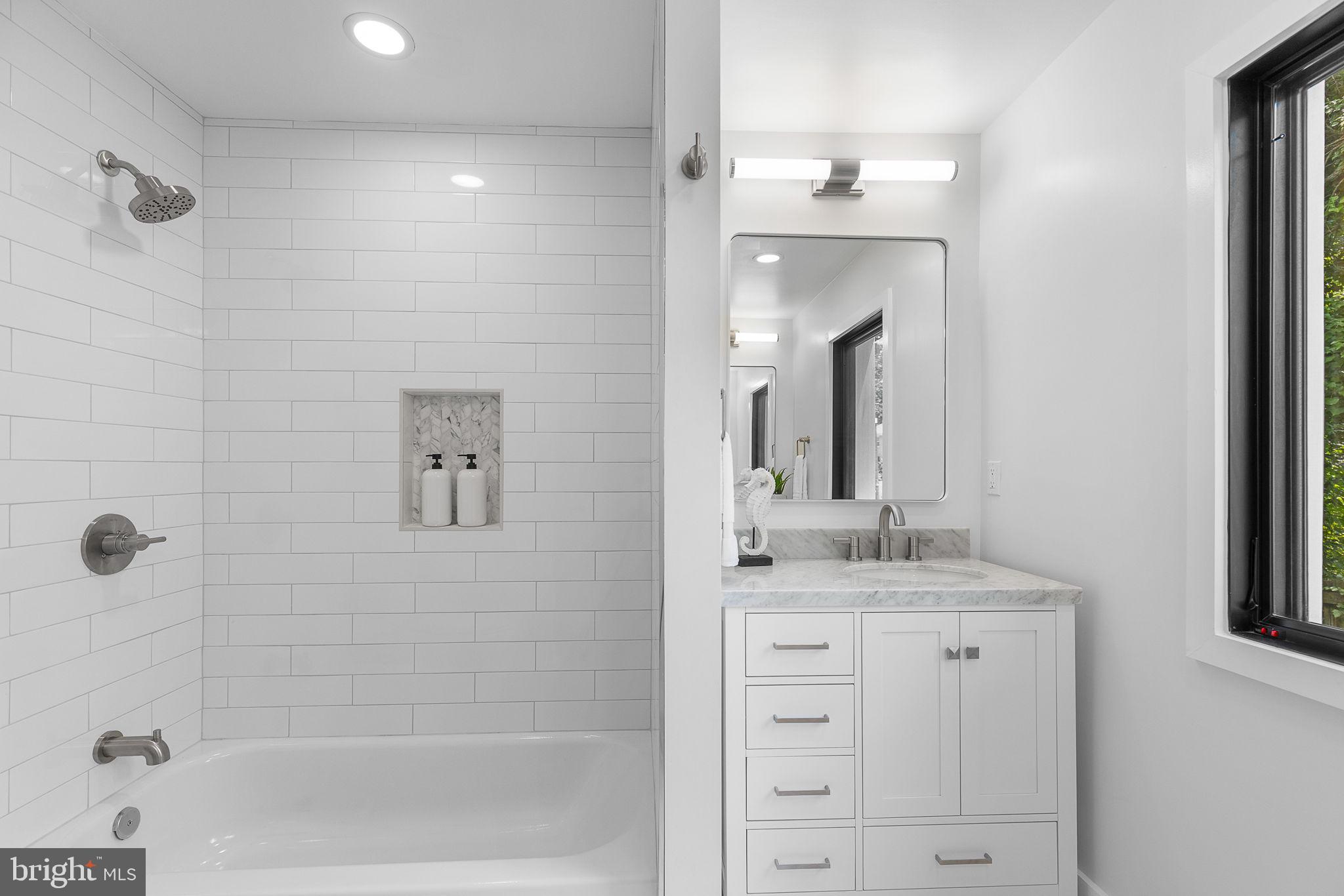 BALLANTRAE - Residential