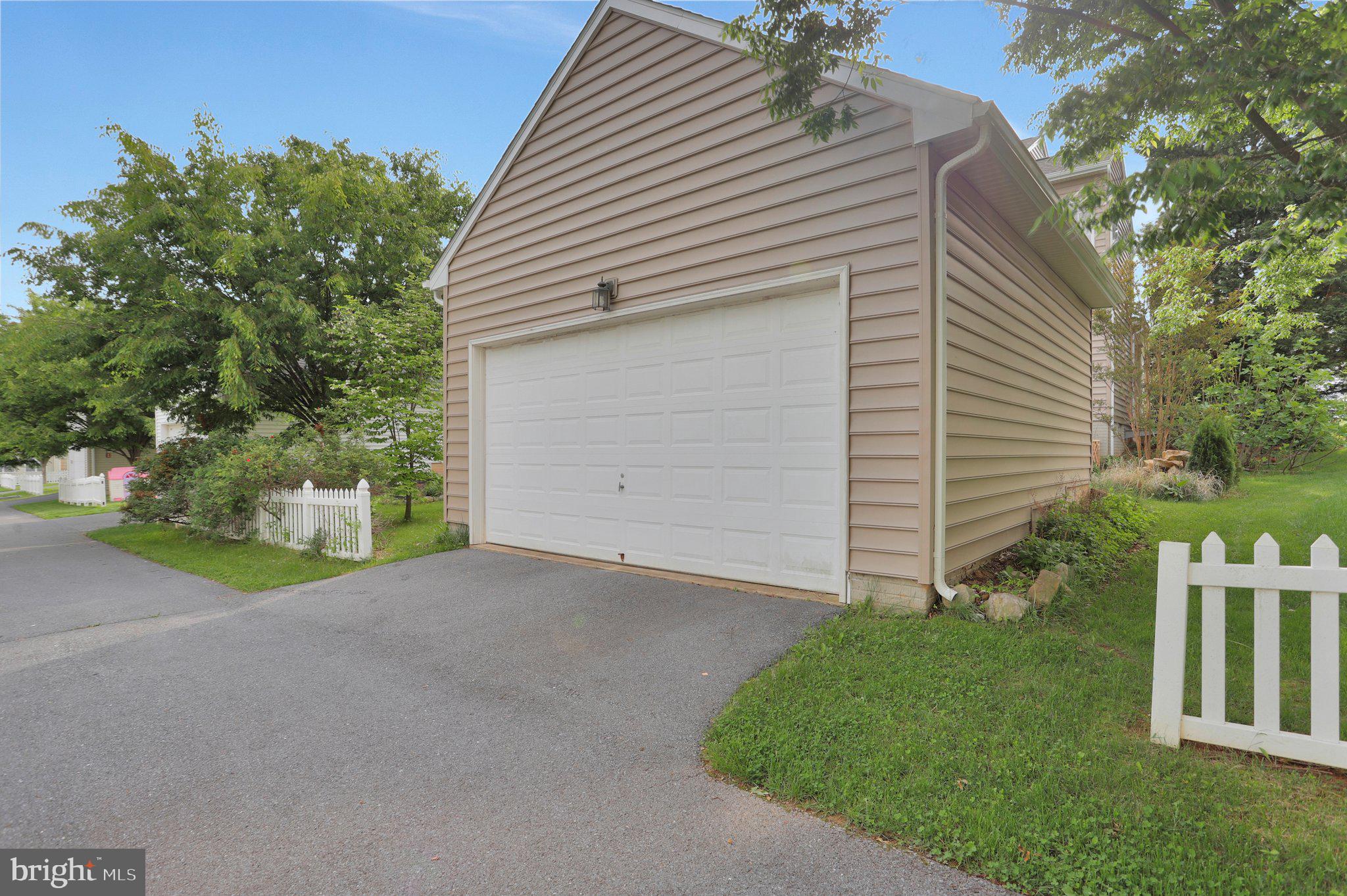 HUNTFIELD - Residential