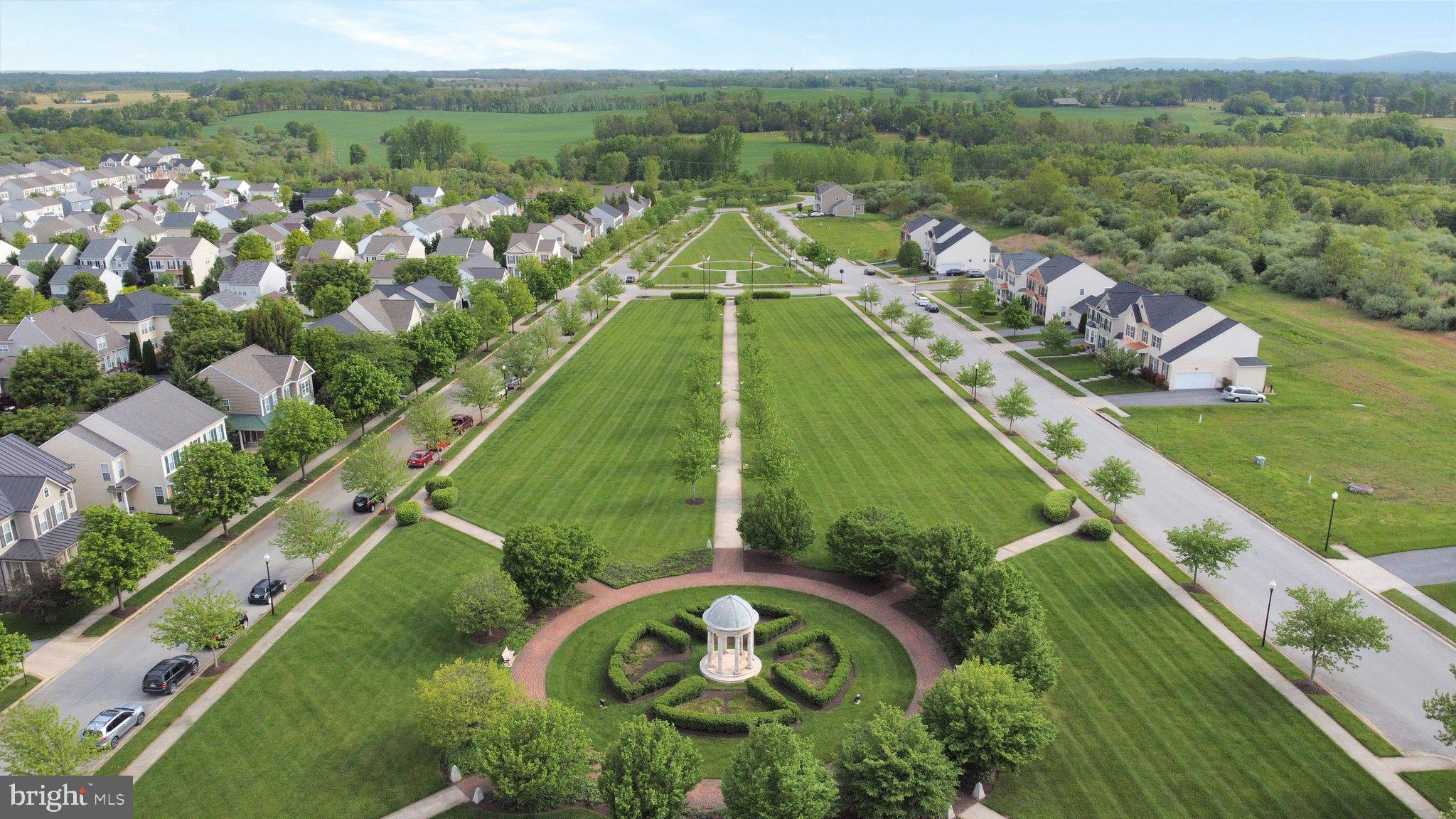 HUNTFIELD - Residential