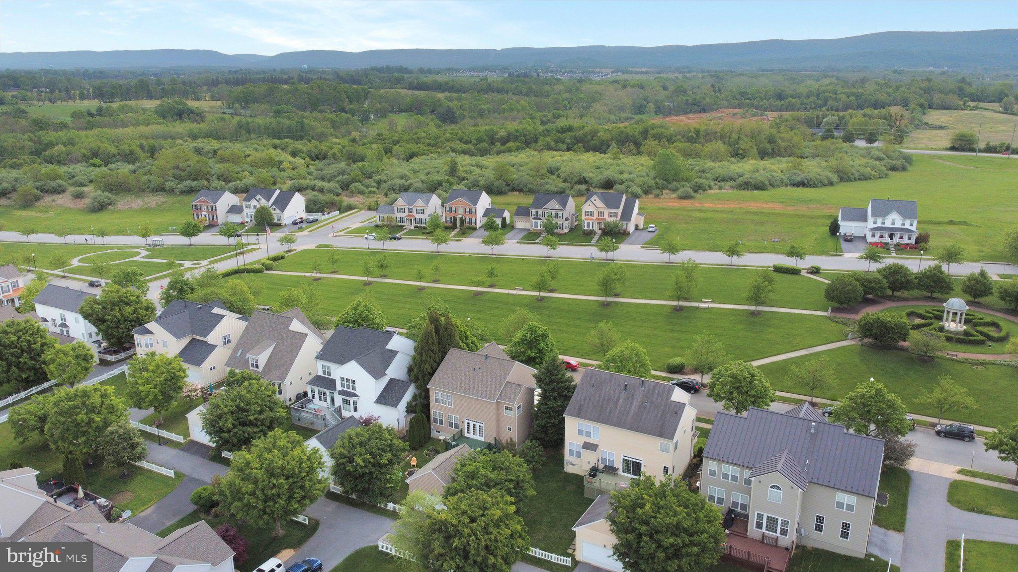 HUNTFIELD - Residential