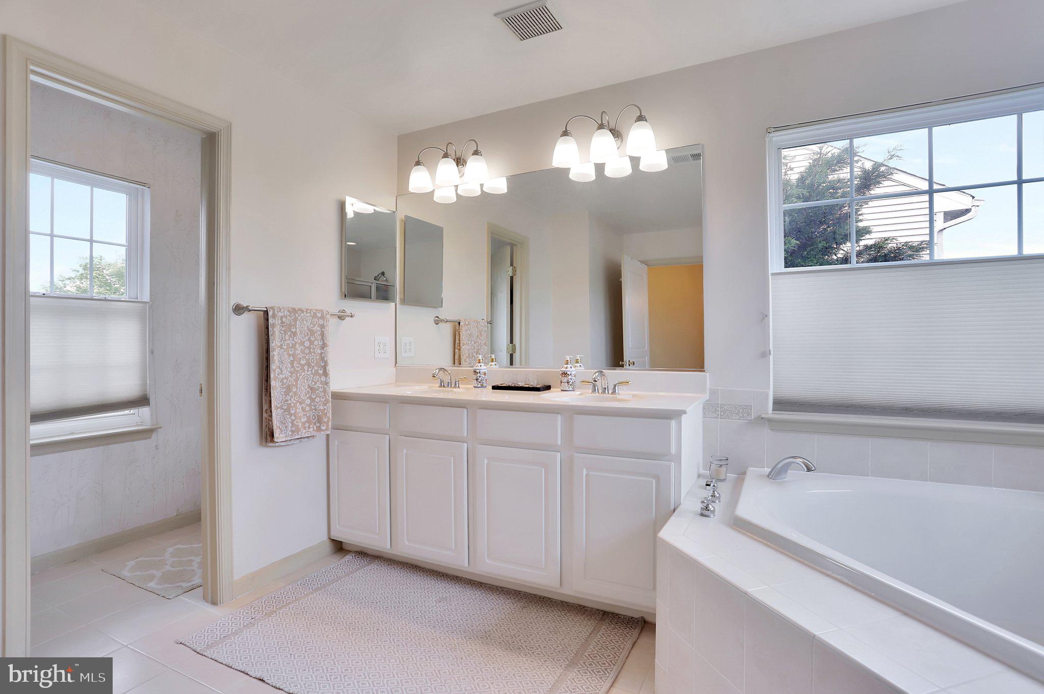 HUNTFIELD - Residential