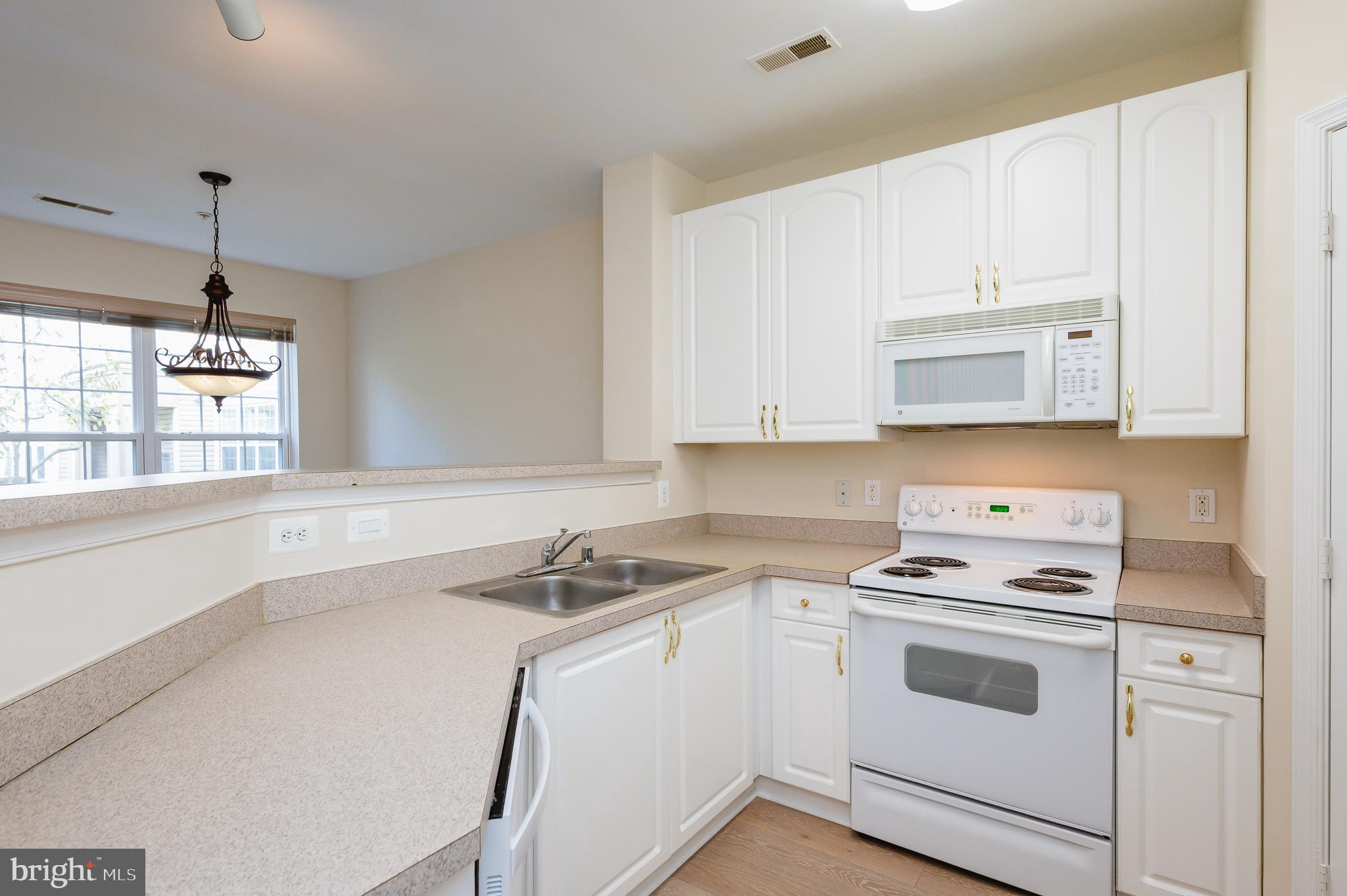 400 SYMPHONY CIRCLE 251D