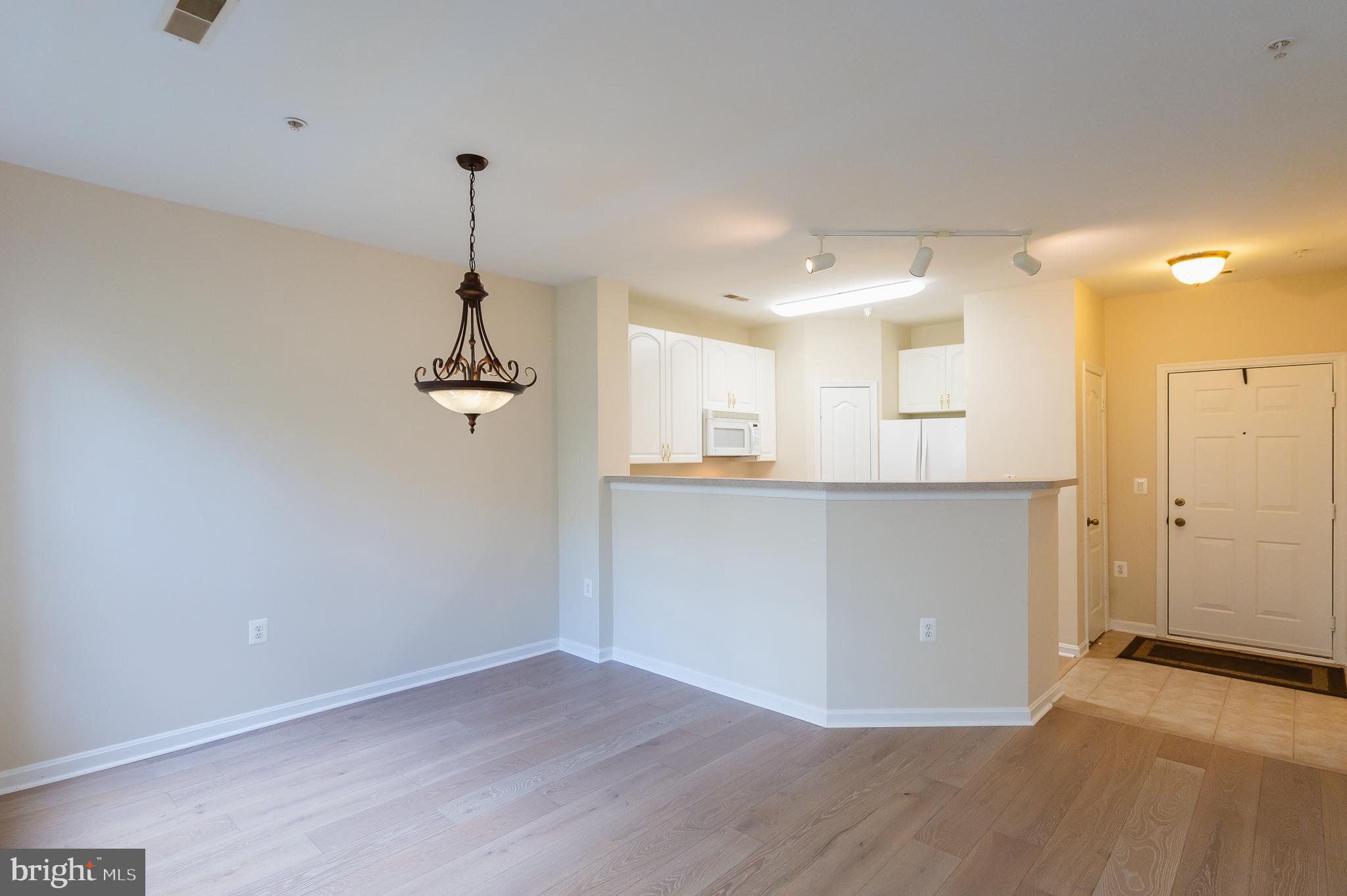 HIGH VIEW AT HUNT VALLEY - Residential Lease