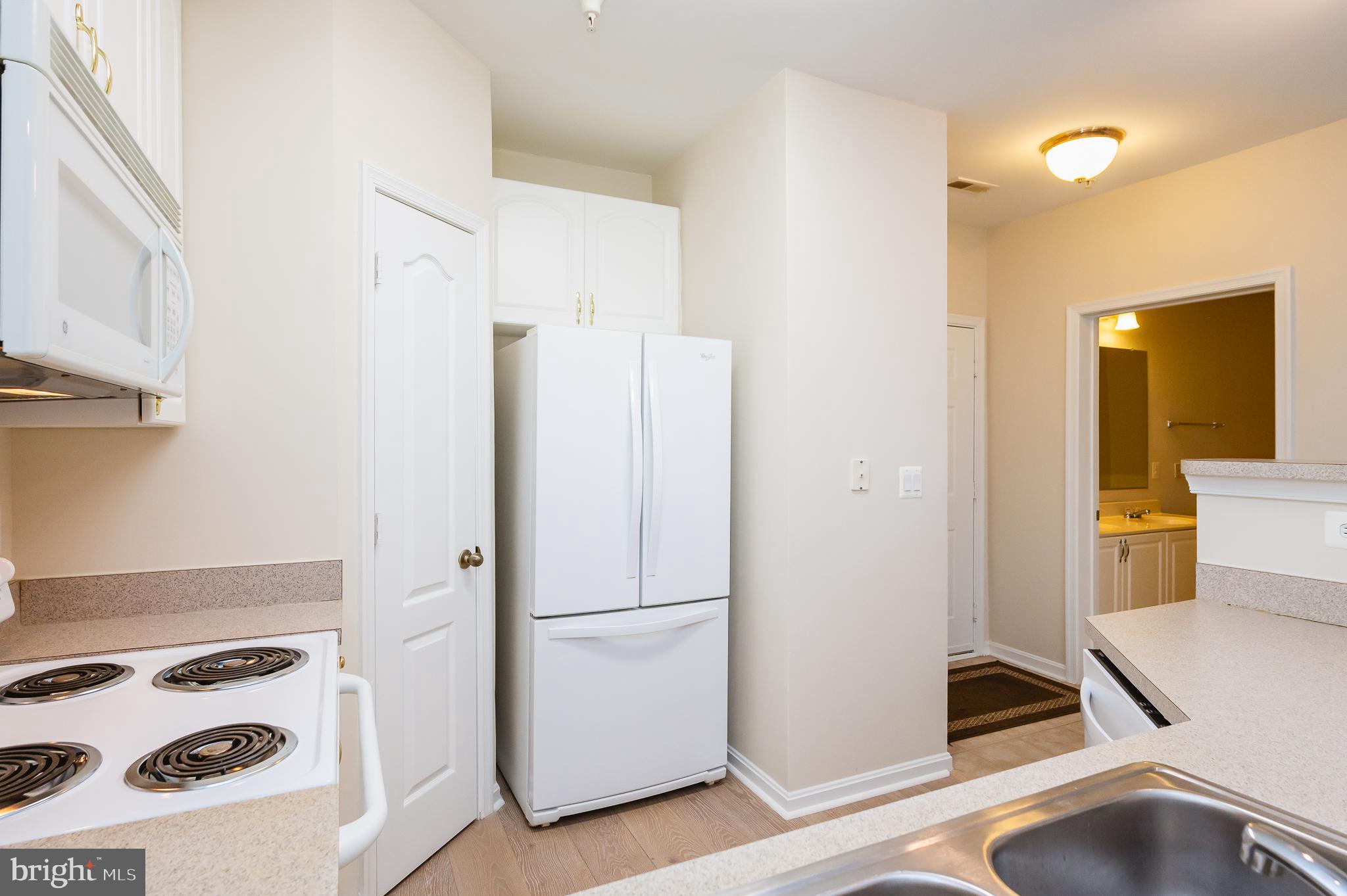 HIGH VIEW AT HUNT VALLEY - Residential Lease