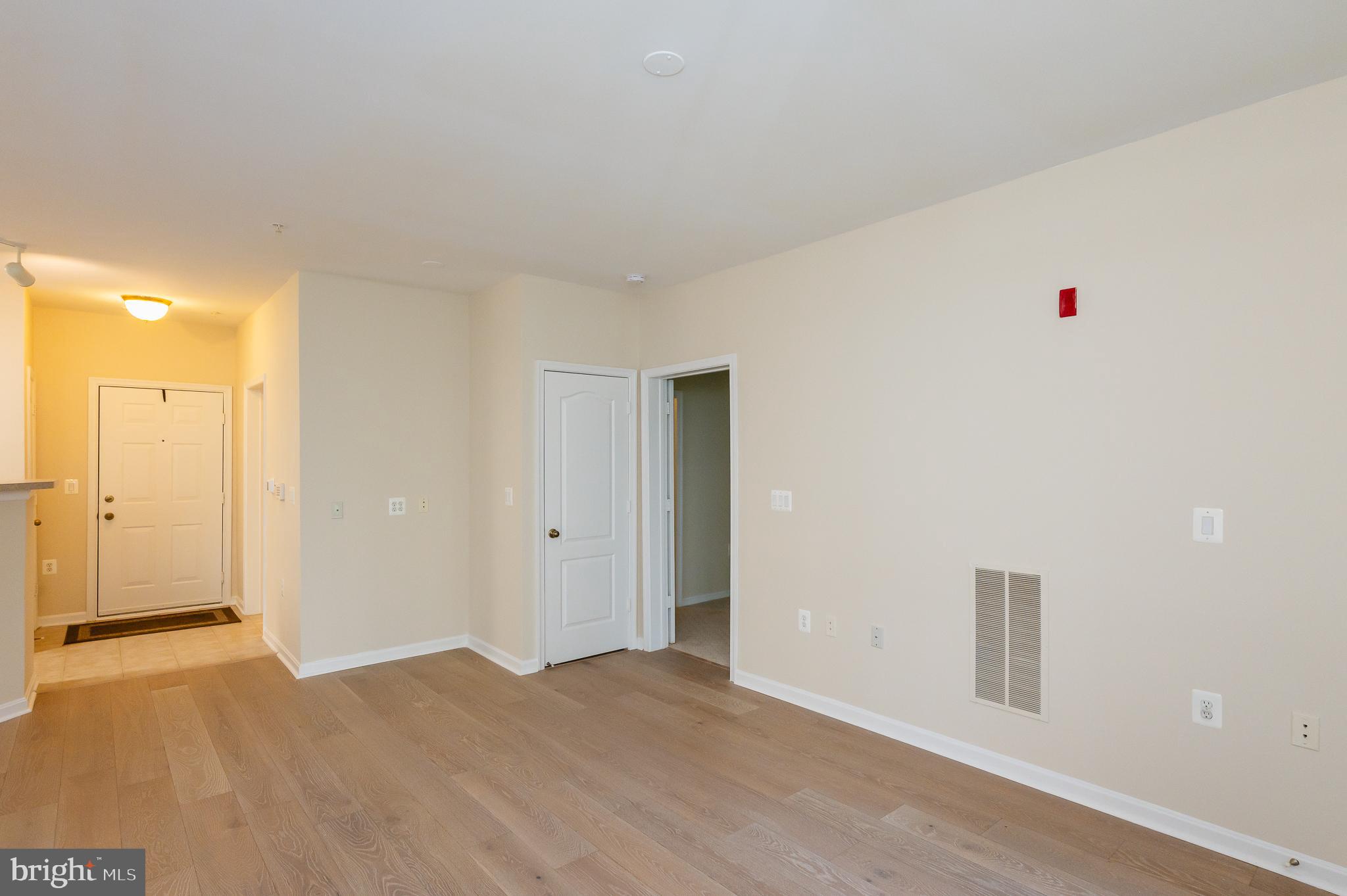 HIGH VIEW AT HUNT VALLEY - Residential Lease