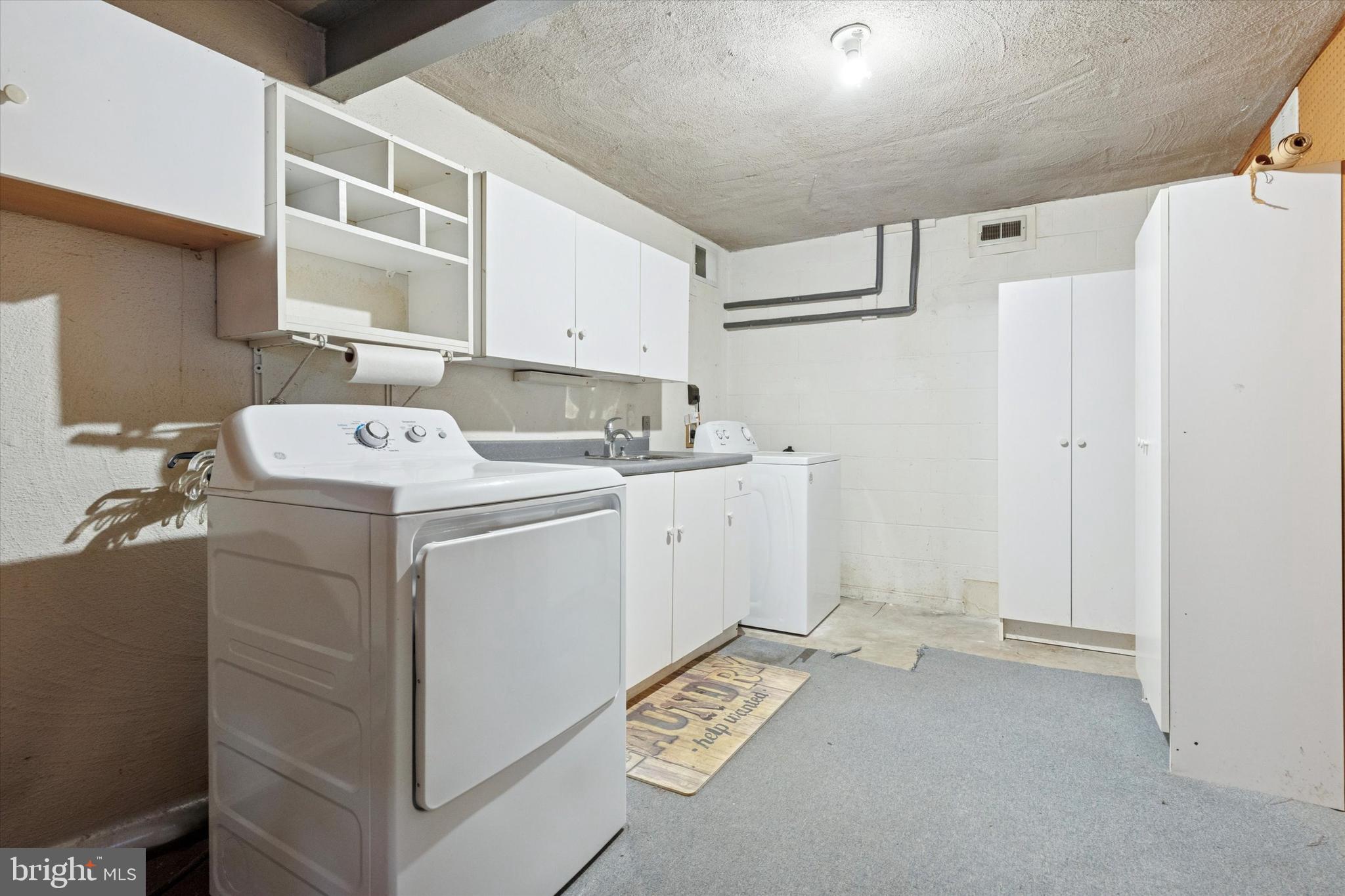 PENN BROOKE - Residential Lease