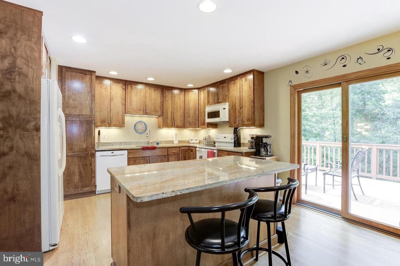 NEWINGTON STATION - Residential Lease