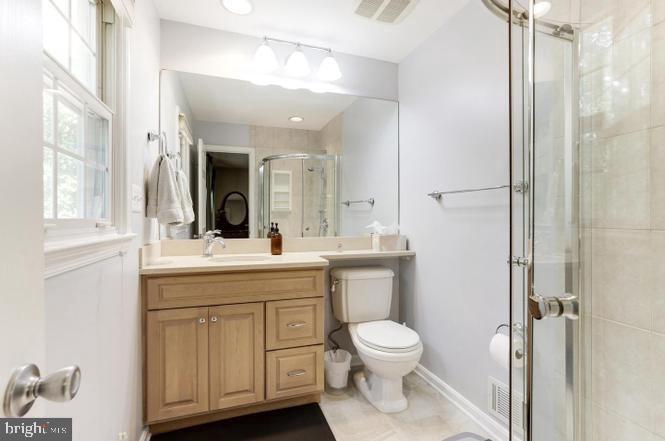 NEWINGTON STATION - Residential Lease