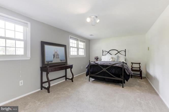 NEWINGTON STATION - Residential Lease