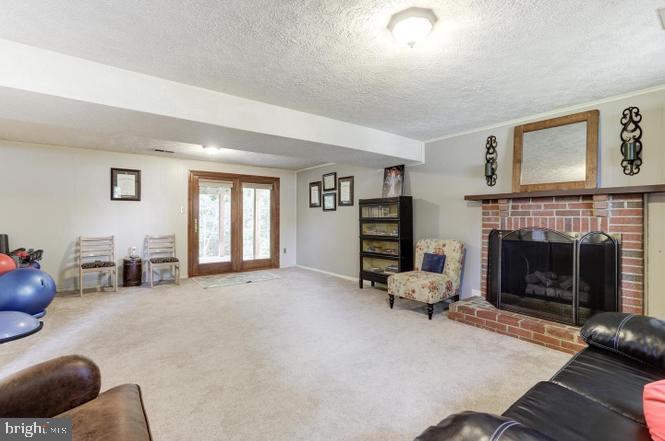 NEWINGTON STATION - Residential Lease