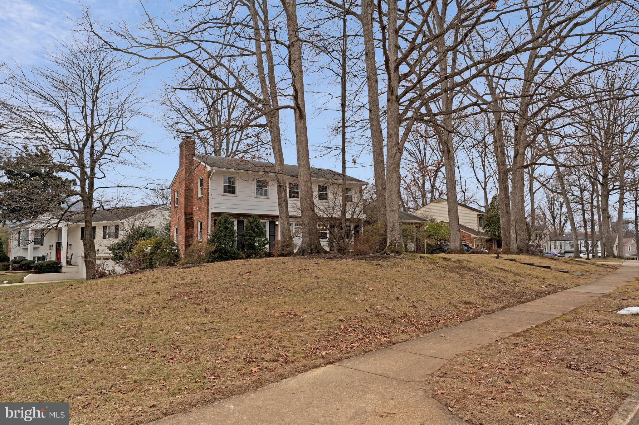 MC LEAN HAMLET - Residential