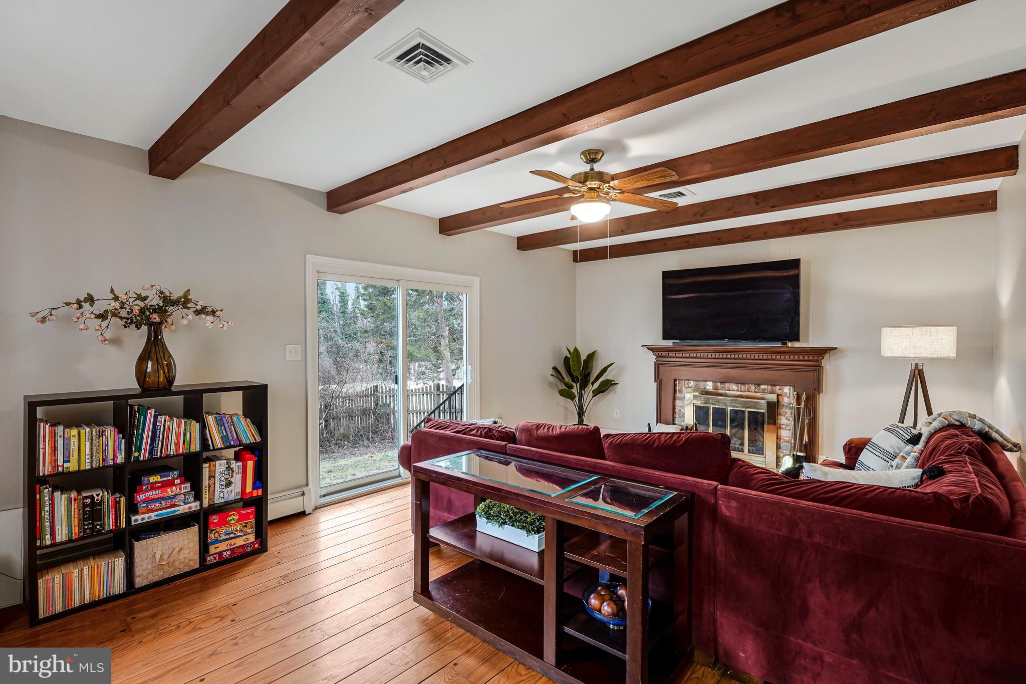 MC LEAN HAMLET - Residential