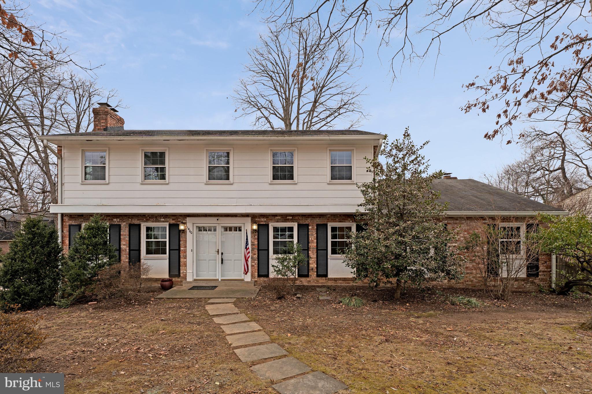 MC LEAN HAMLET - Residential