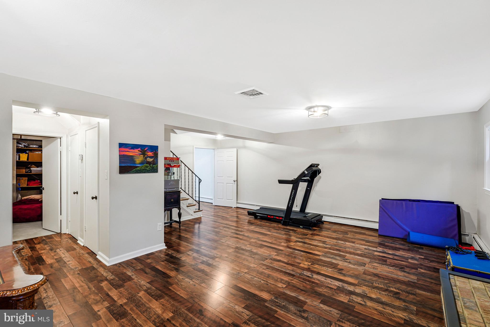 MC LEAN HAMLET - Residential