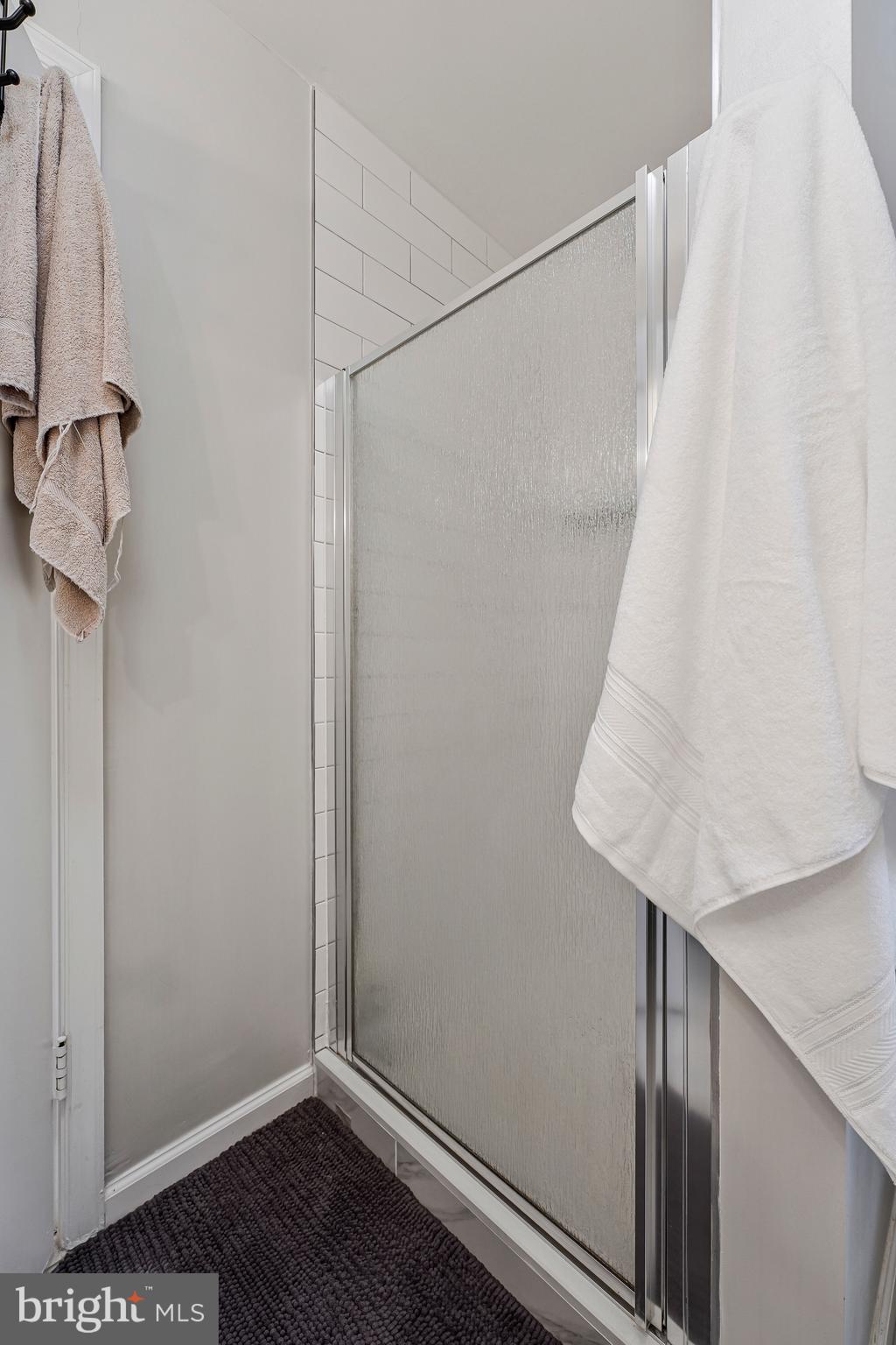 MC LEAN HAMLET - Residential