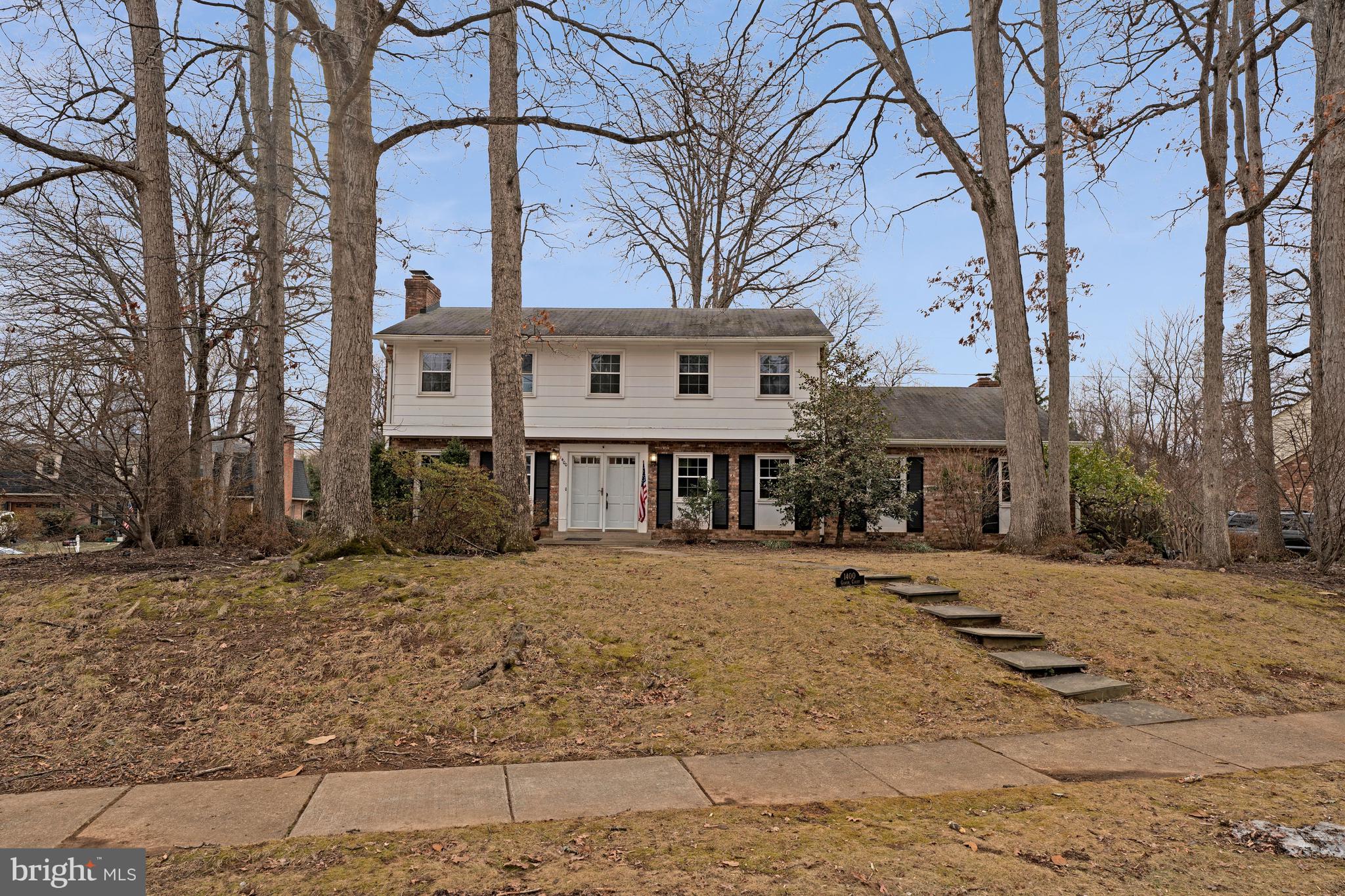 MC LEAN HAMLET - Residential