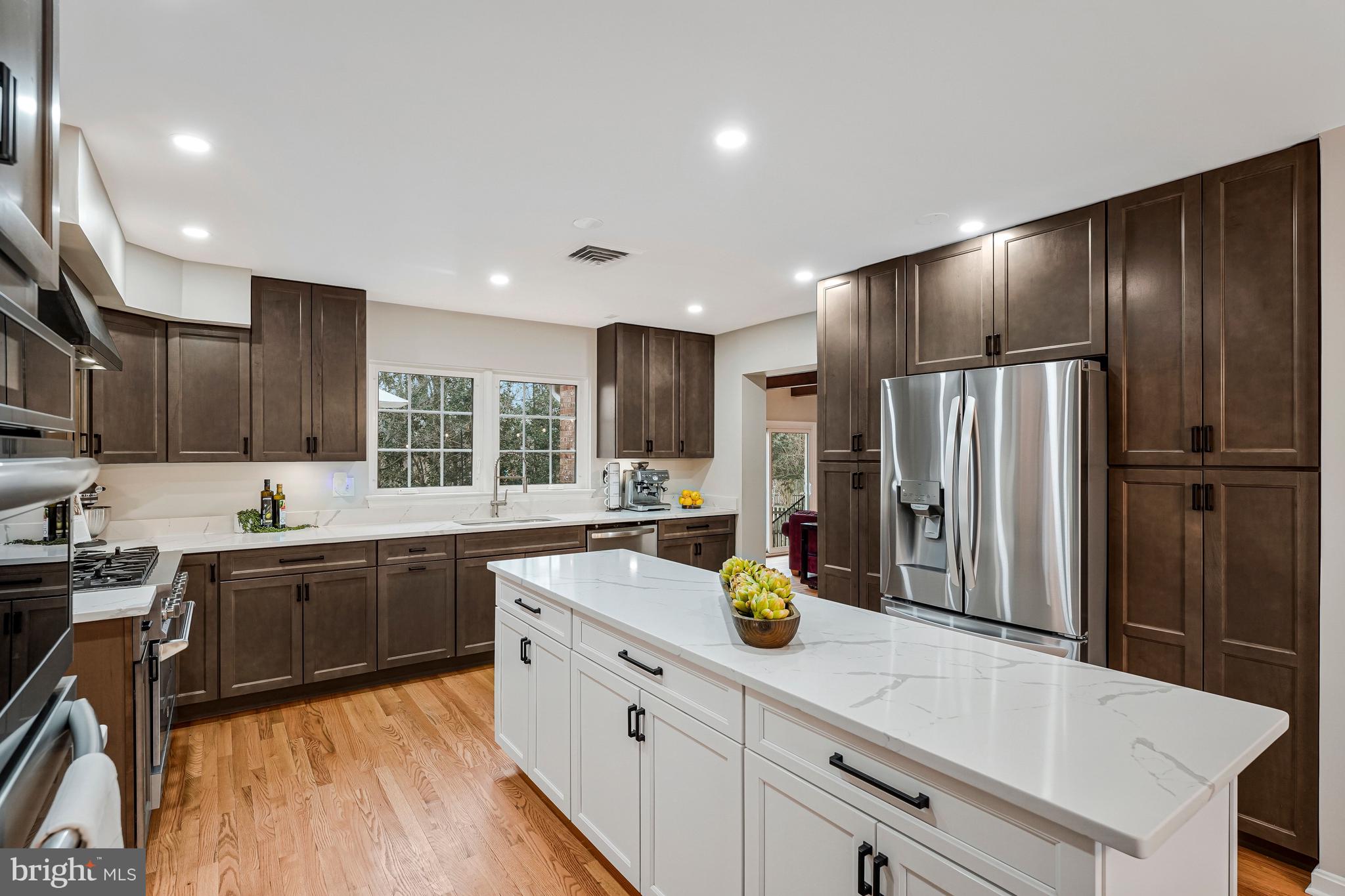 MC LEAN HAMLET - Residential