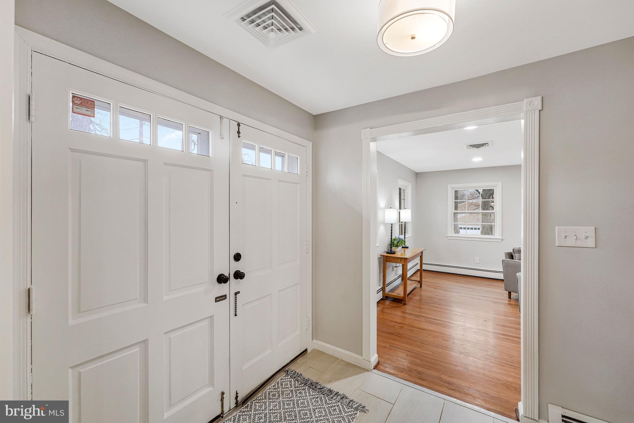 MC LEAN HAMLET - Residential