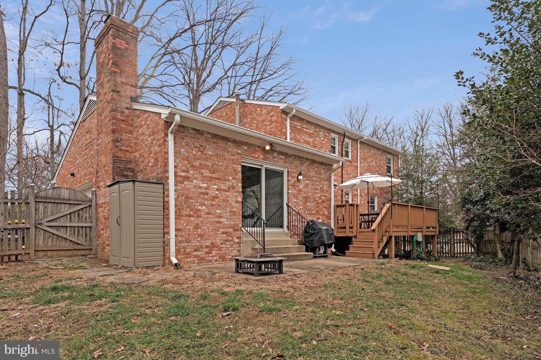 MC LEAN HAMLET - Residential