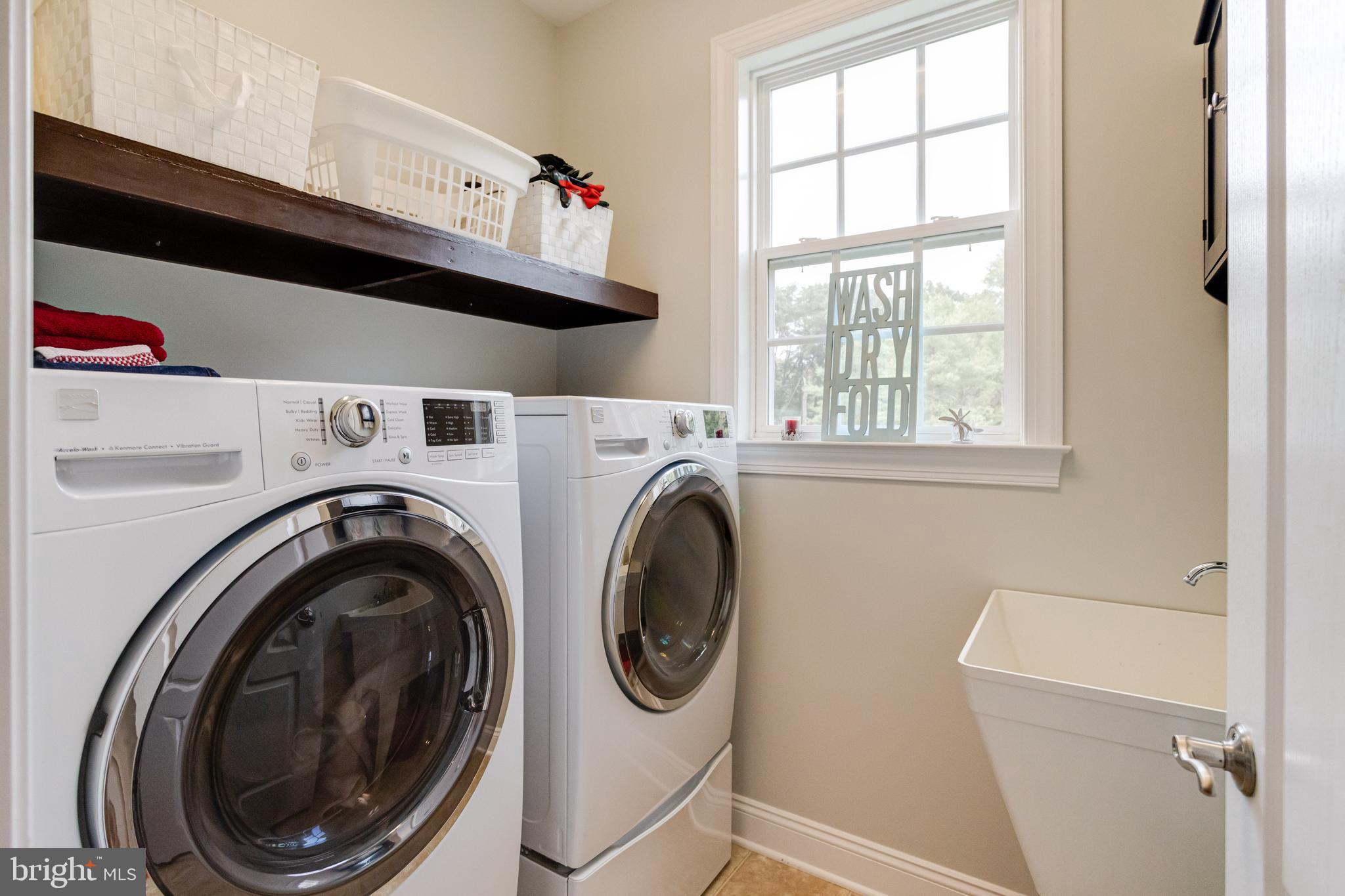 GRIFFITH LANDING - Residential