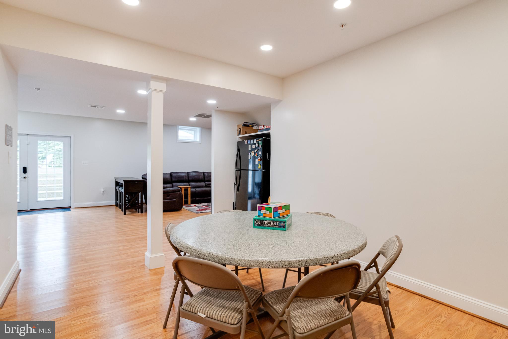 GRIFFITH LANDING - Residential