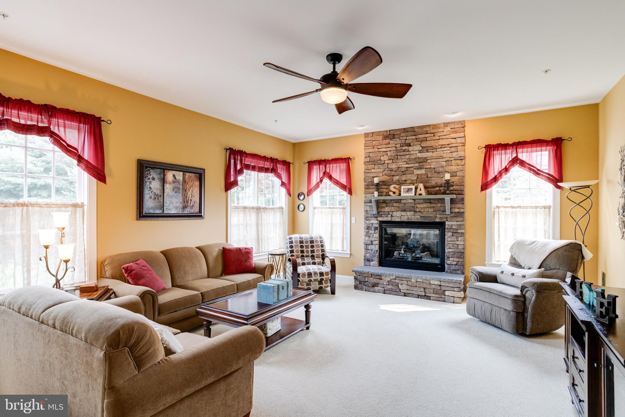 GRIFFITH LANDING - Residential