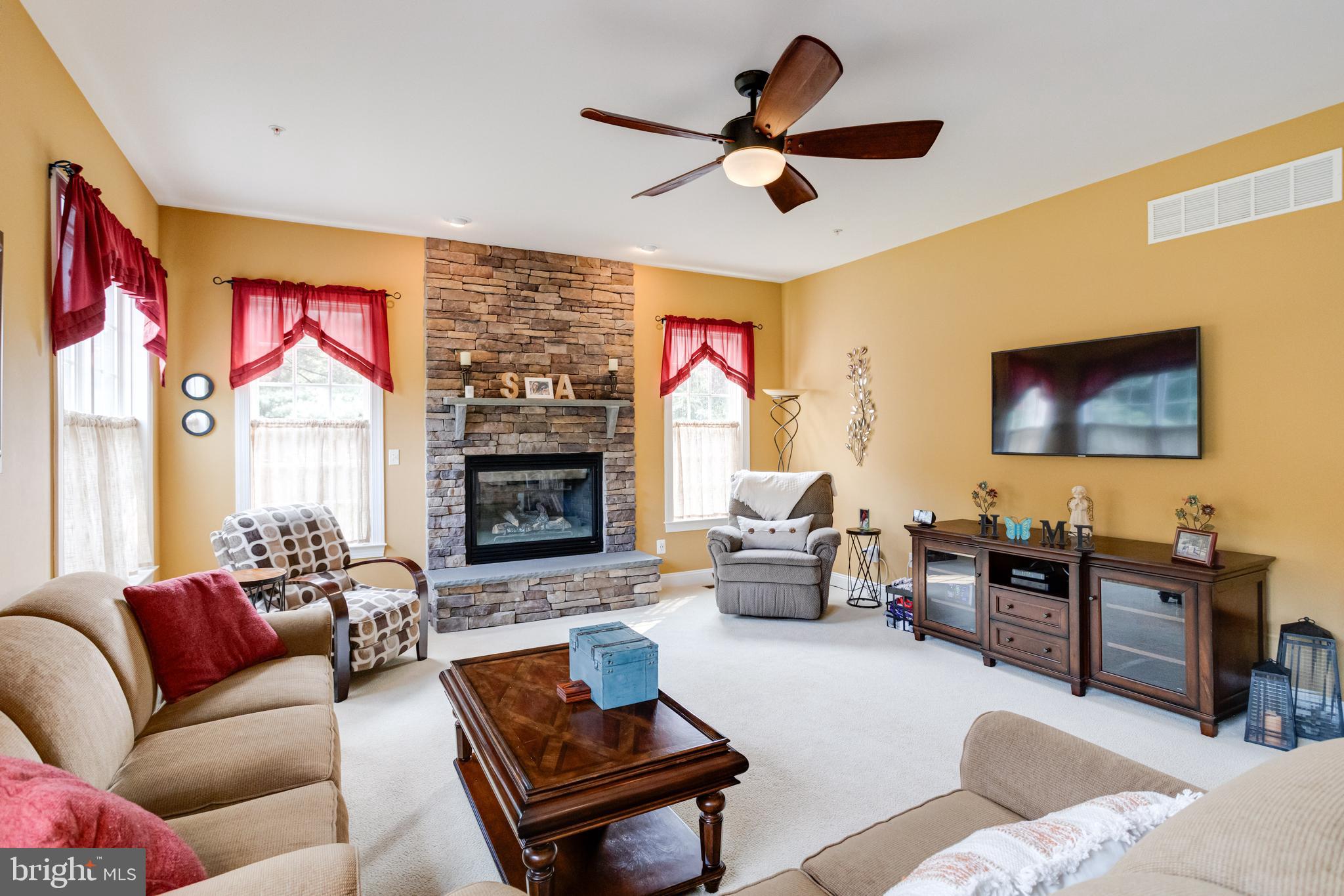 GRIFFITH LANDING - Residential