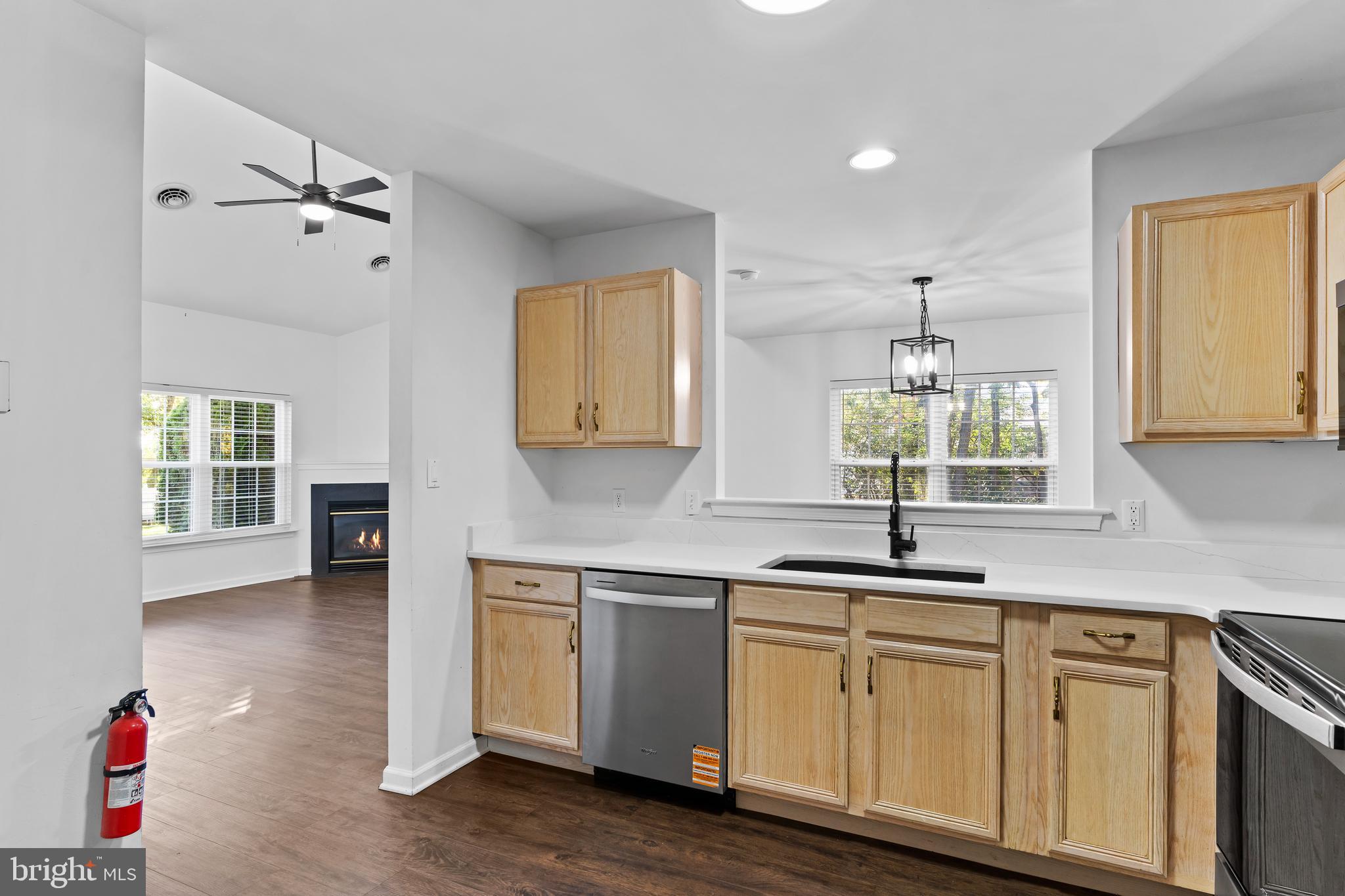 COURTYARDS OF CARLISLE - Residential Lease