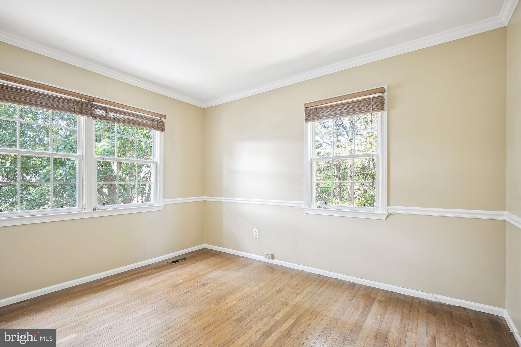 DUNN LORING VILLAGE - Residential Lease