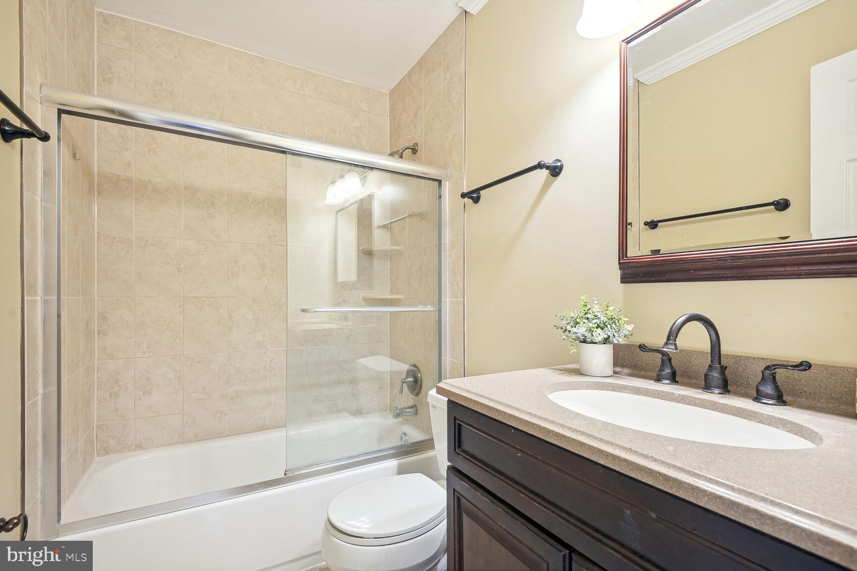 DUNN LORING VILLAGE - Residential Lease