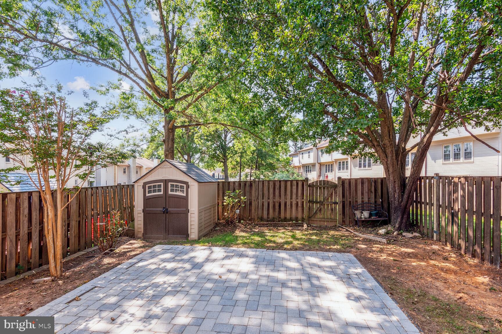 DUNN LORING VILLAGE - Residential Lease