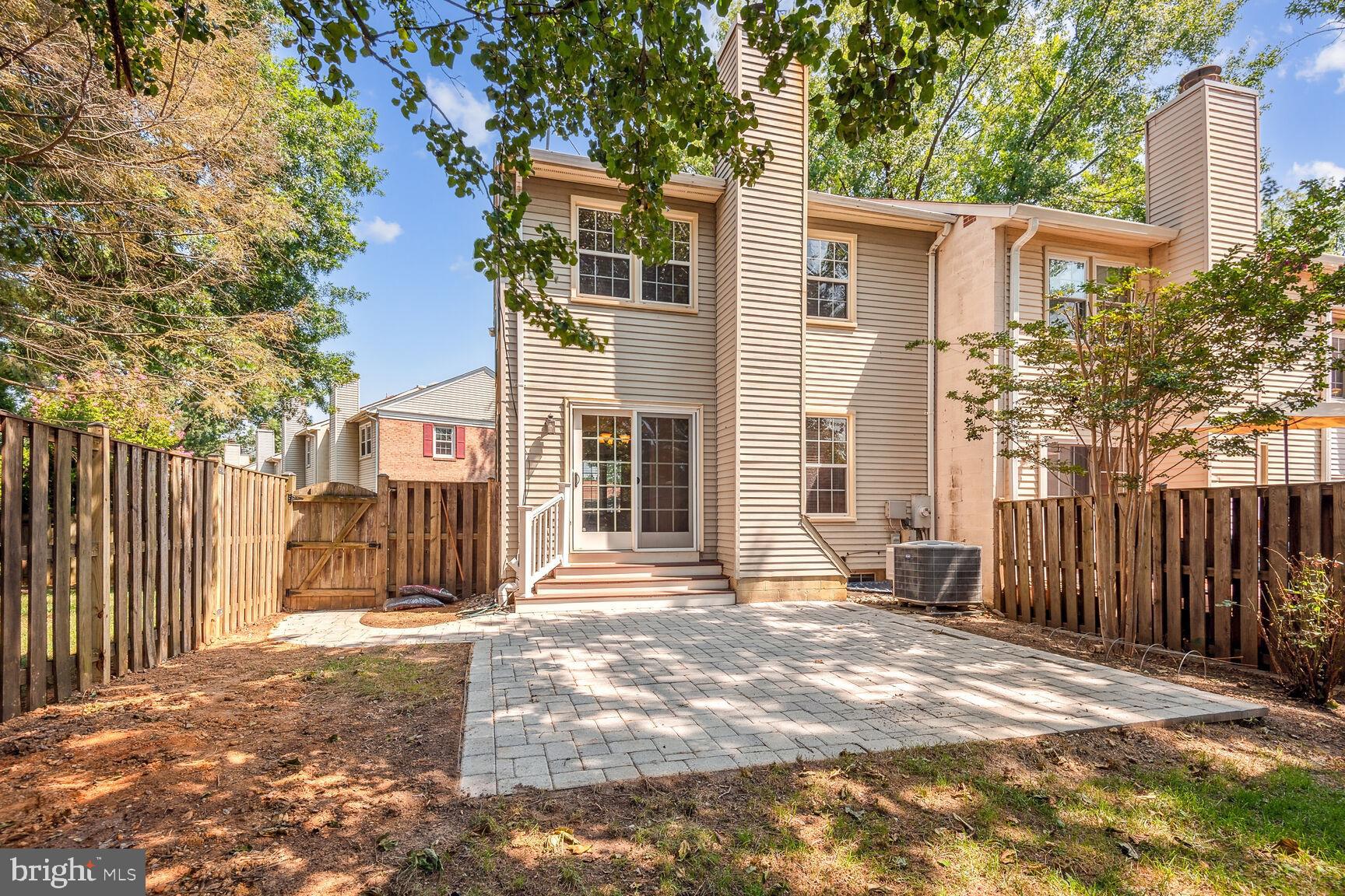 DUNN LORING VILLAGE - Residential Lease